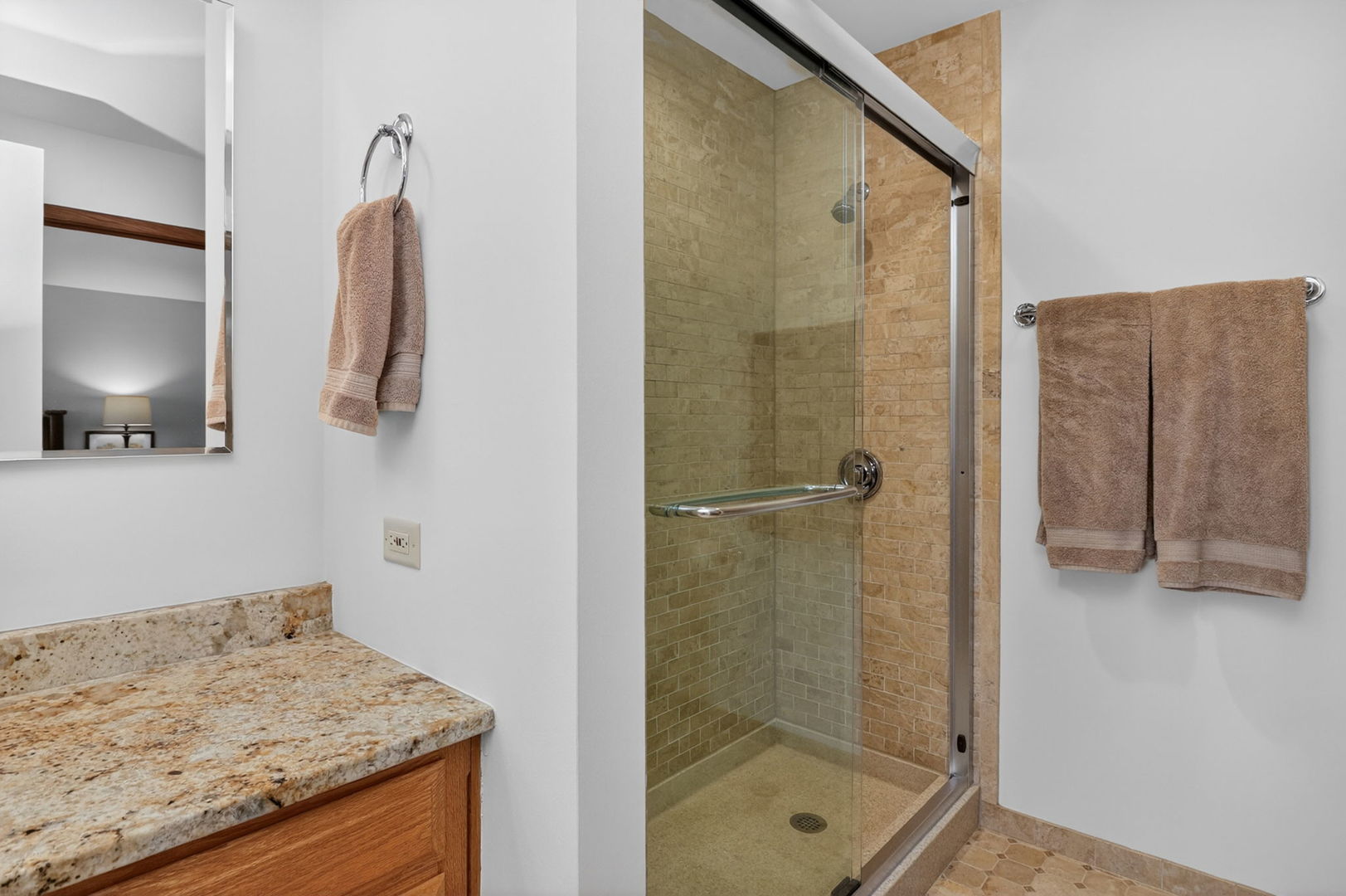 2340 Appleby Drive, Wheaton, IL 60189