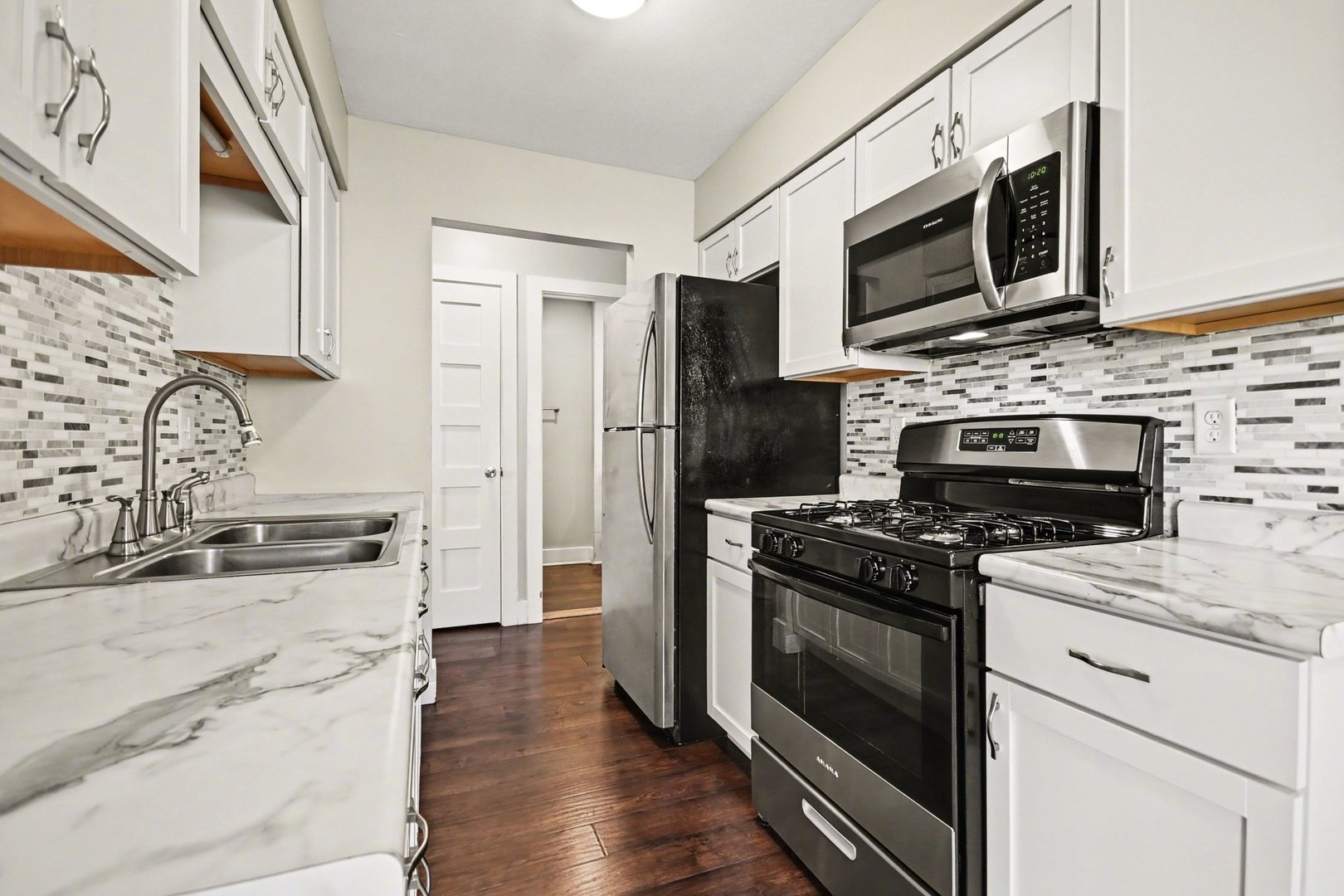 2311 Bluebell Court, Aurora, IL 60506