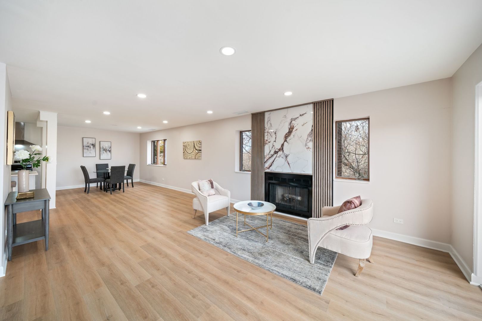 10 Trafalgar Square #403, Lincolnshire, IL 60069