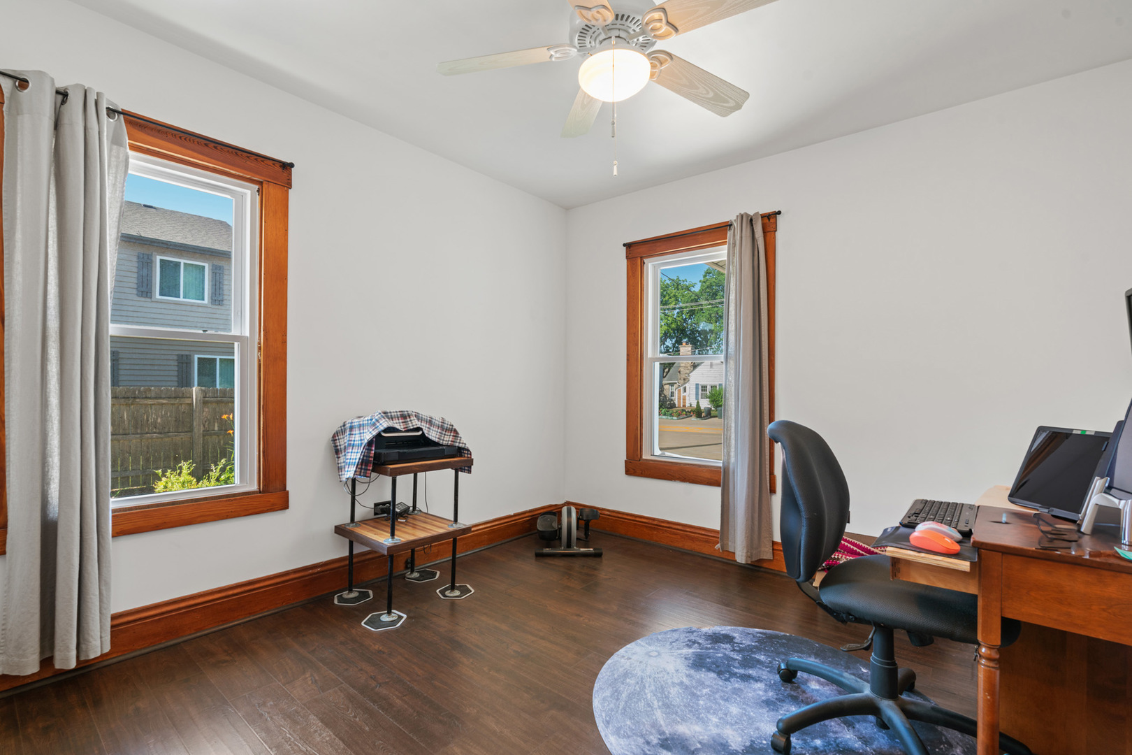 206 Washington Street, Oswego, IL 60543