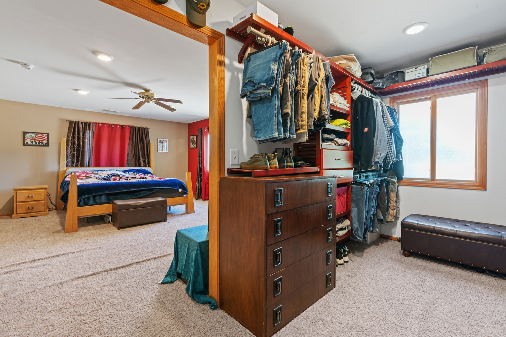 206 Washington Street, Oswego, IL 60543