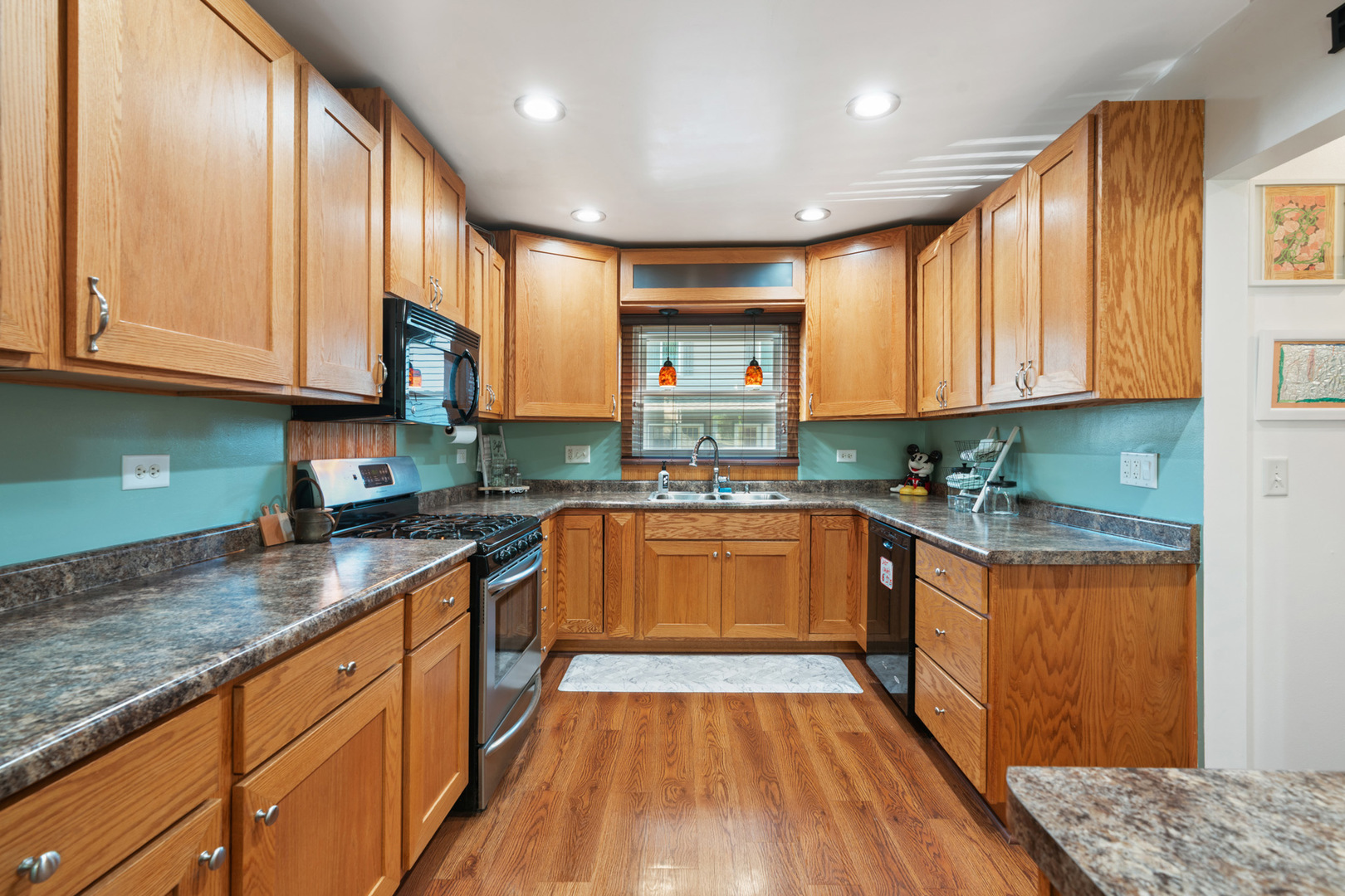 206 Washington Street, Oswego, IL 60543