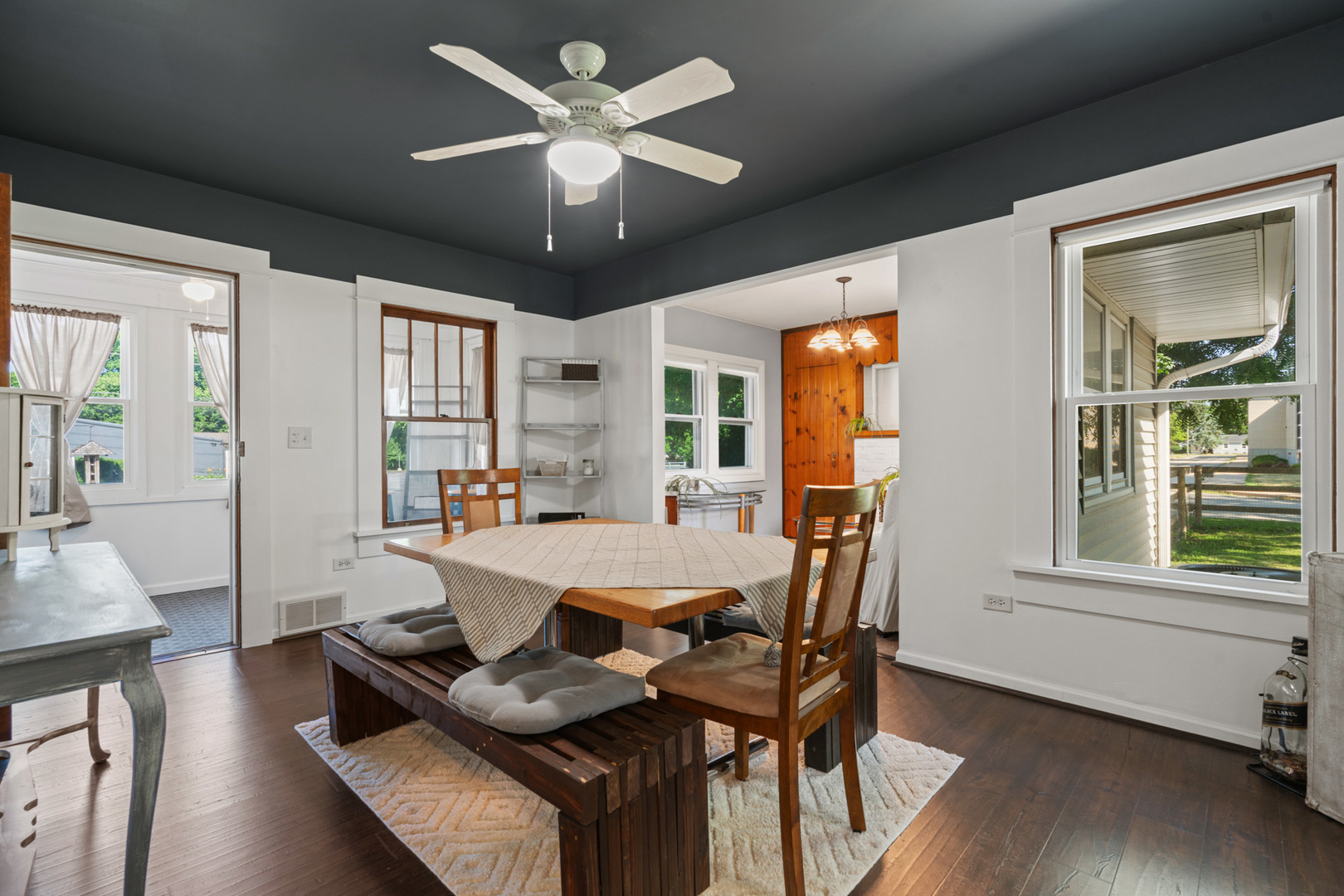 206 Washington Street, Oswego, IL 60543