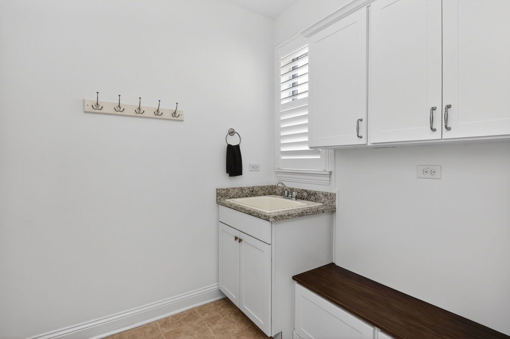 1039 Carol Street, Downers Grove, IL 60516