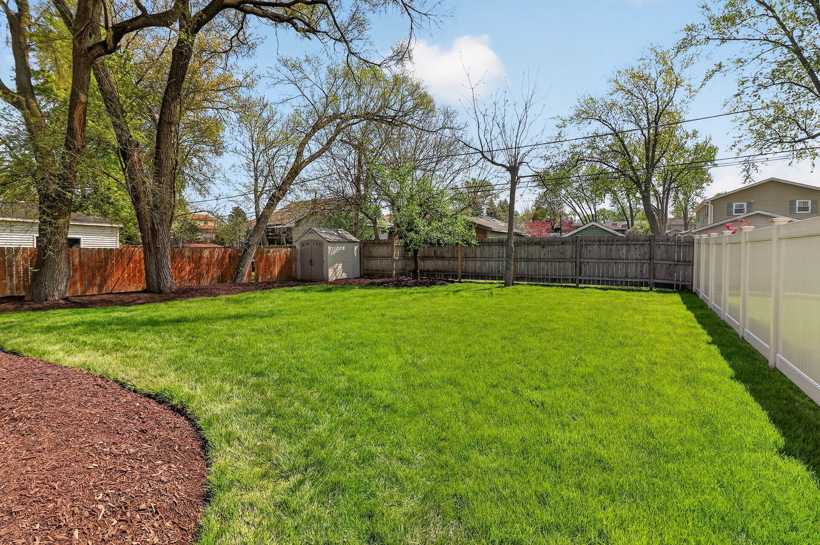 1039 Carol Street, Downers Grove, IL 60516