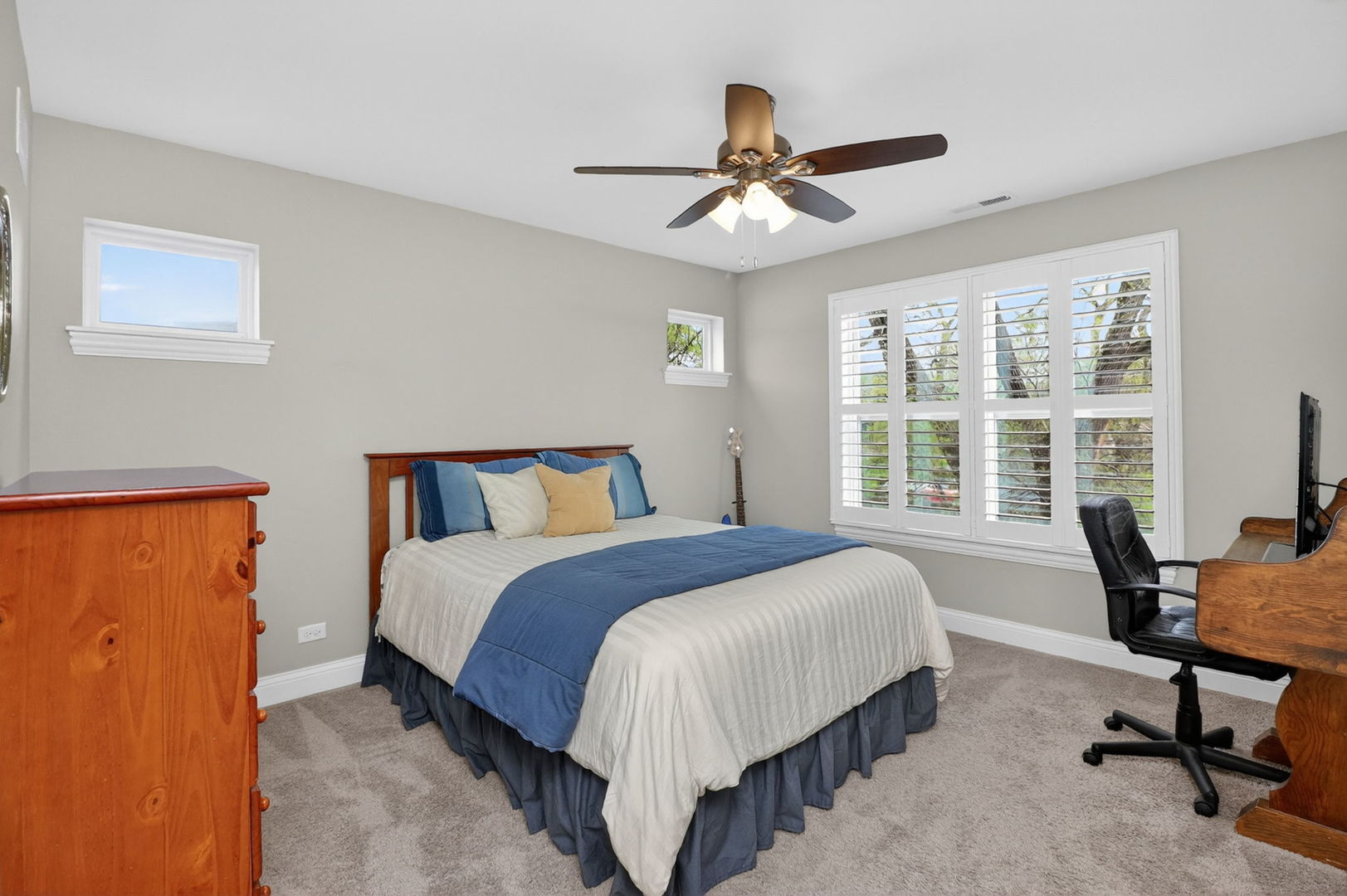 1039 Carol Street, Downers Grove, IL 60516