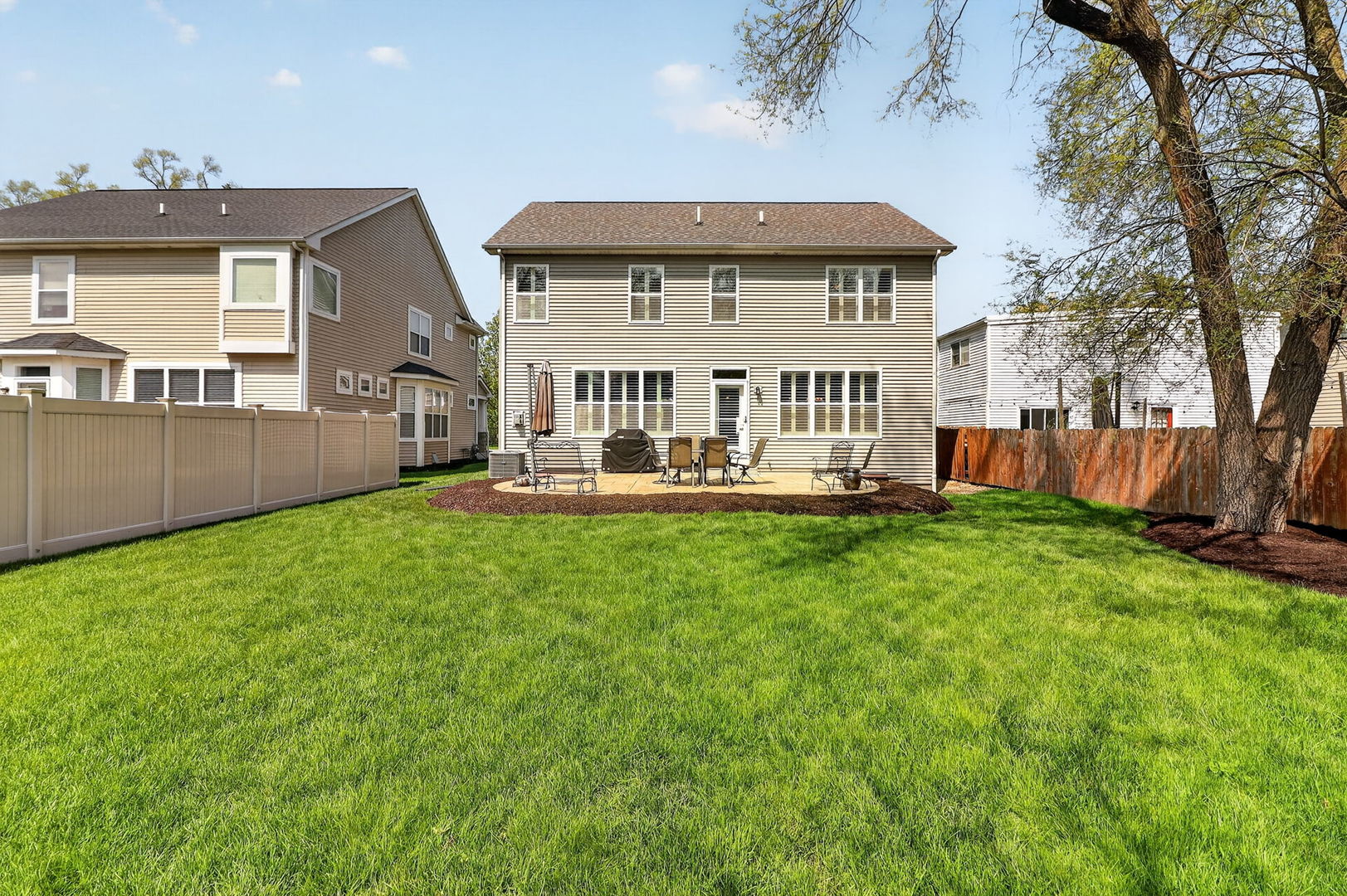 1039 Carol Street, Downers Grove, IL 60516