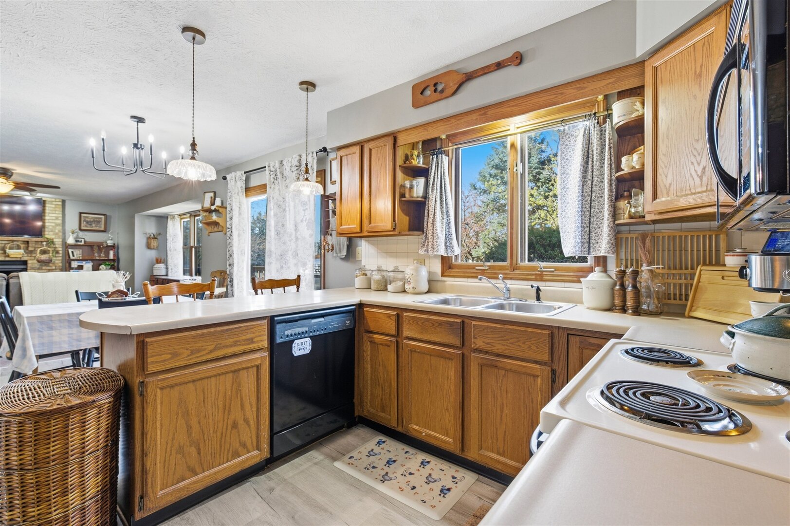 35 Aberdeen Way, Bloomington, IL 61704