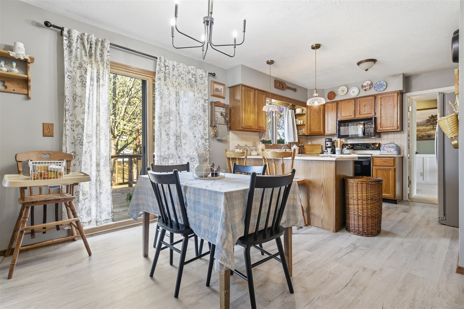 35 Aberdeen Way, Bloomington, IL 61704