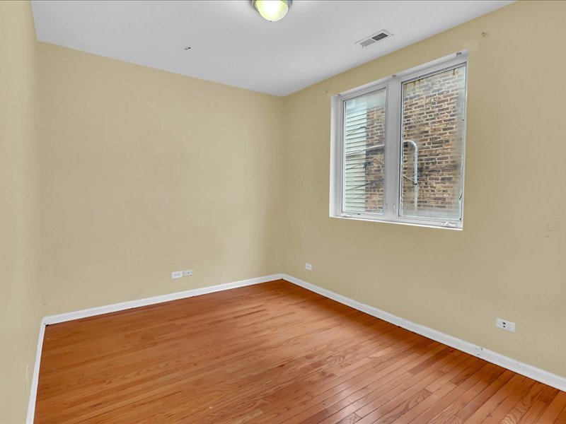 3518 W Lexington Street, Chicago, IL 60624