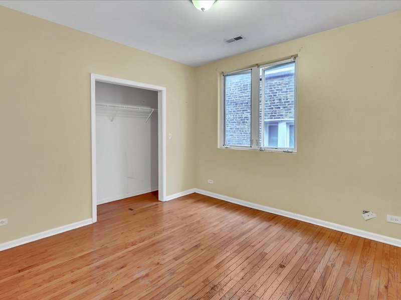 3518 W Lexington Street, Chicago, IL 60624