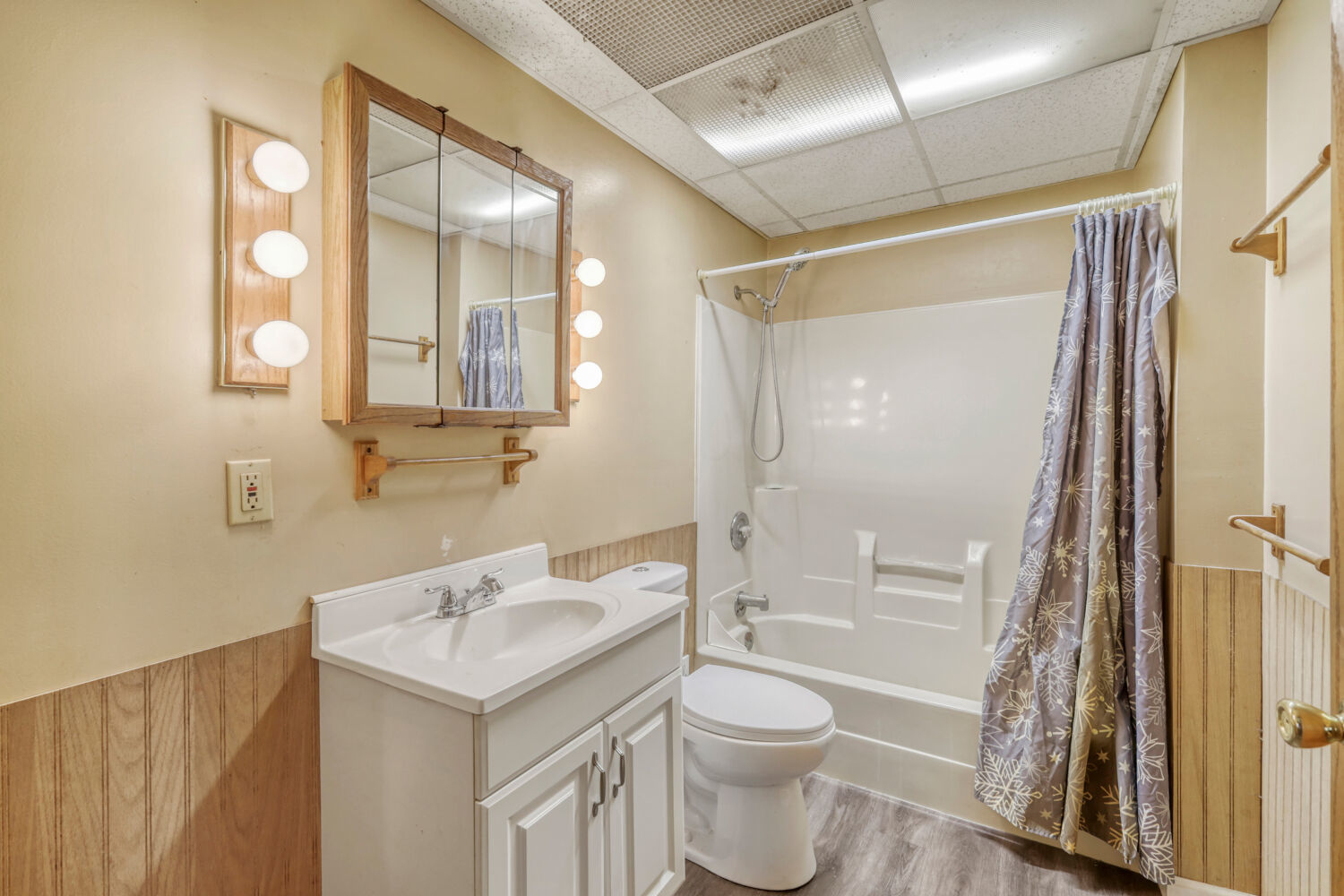 1705 Norfolk Avenue, Crete, IL 60417