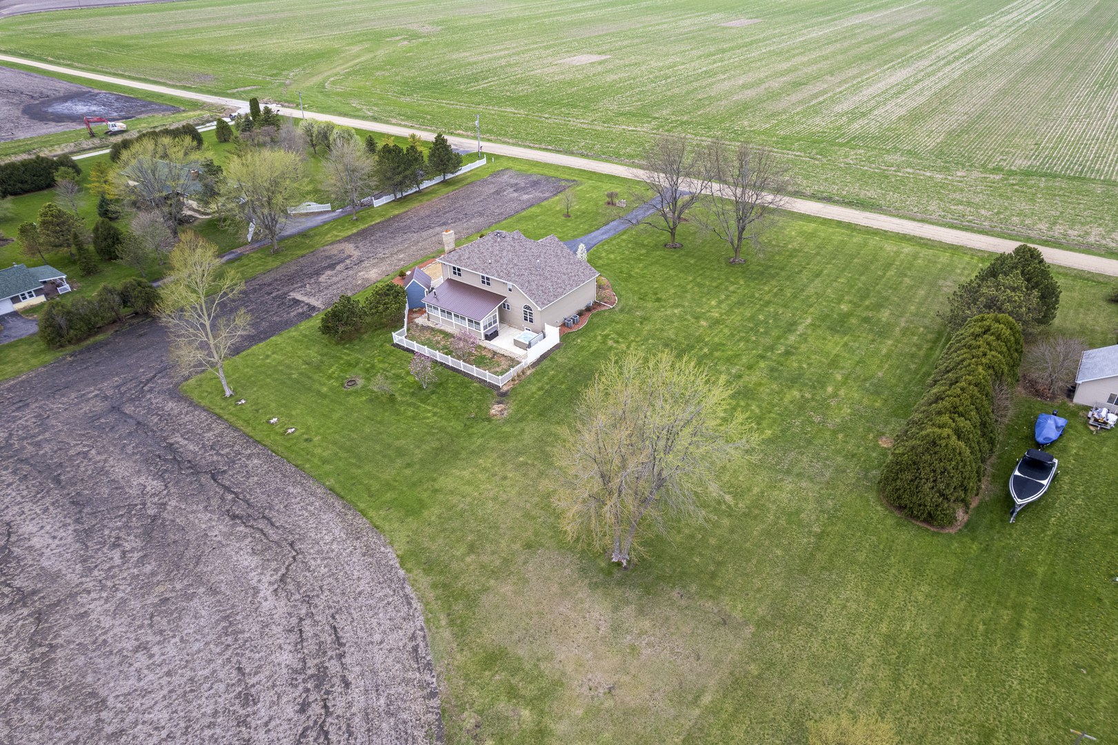 1758 N 44th Road, Leland, IL 60531