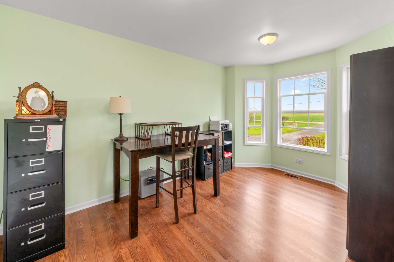 1758 N 44th Road, Leland, IL 60531