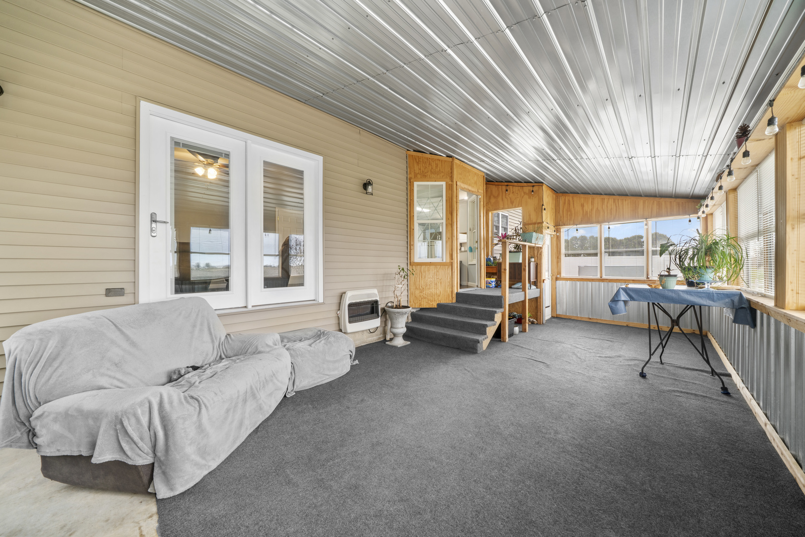 1758 N 44th Road, Leland, IL 60531