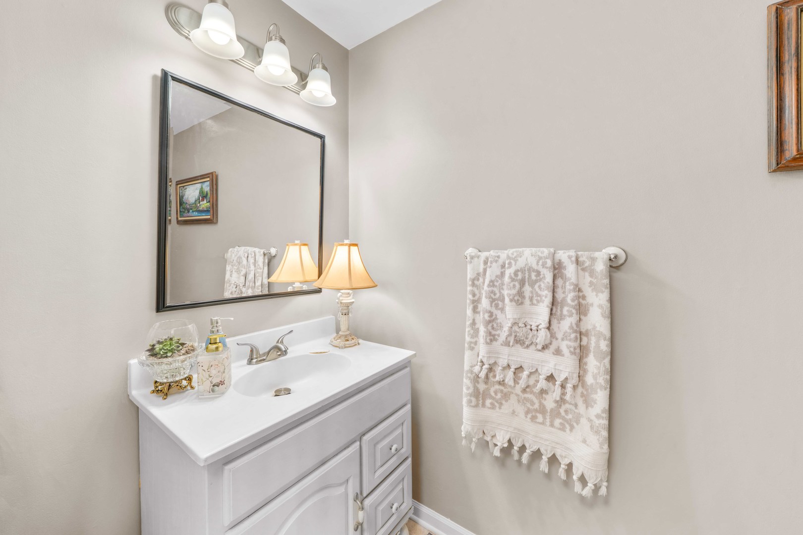 1758 N 44th Road, Leland, IL 60531