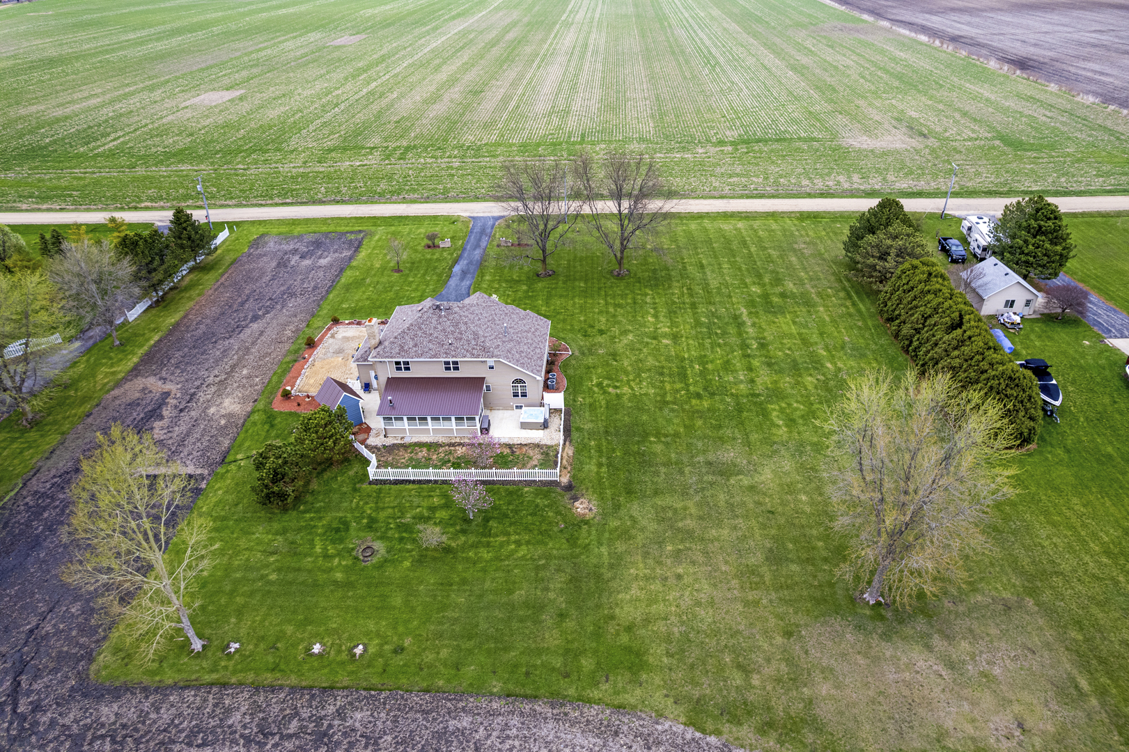 1758 N 44th Road, Leland, IL 60531