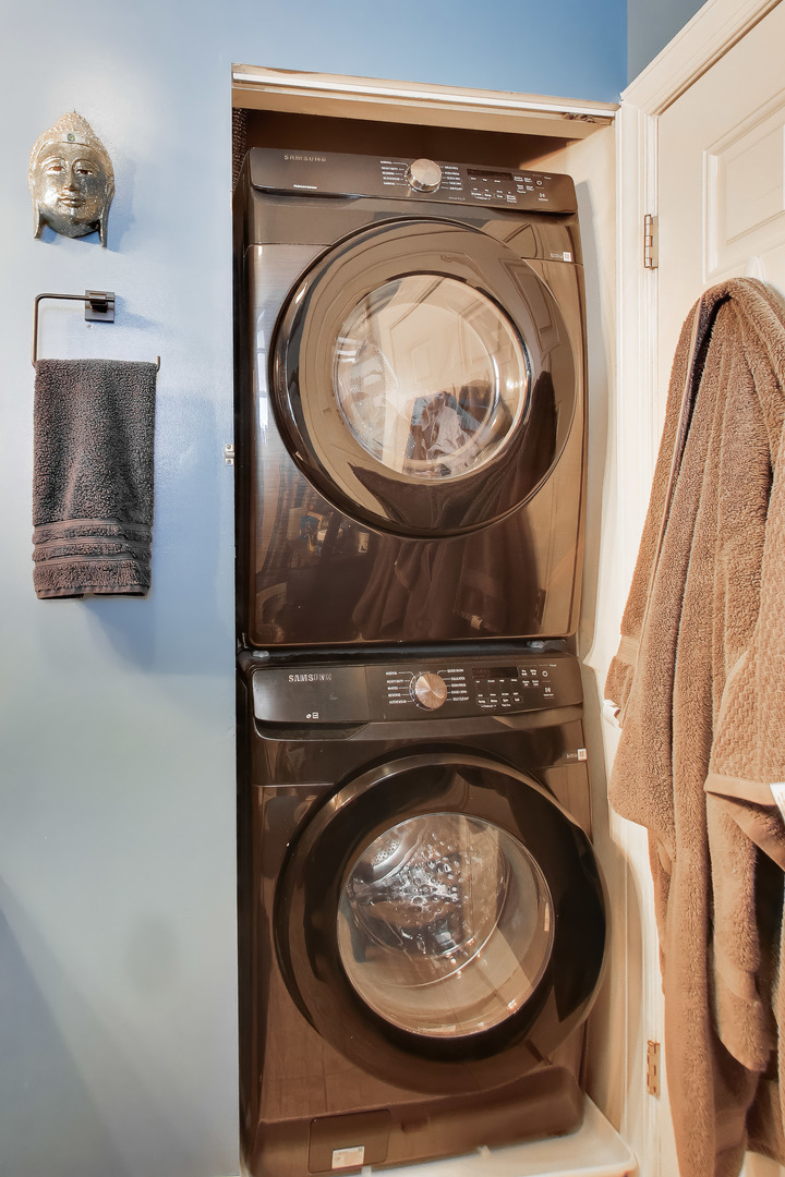 6813 N Lakewood Avenue #3W, Chicago, IL 60626