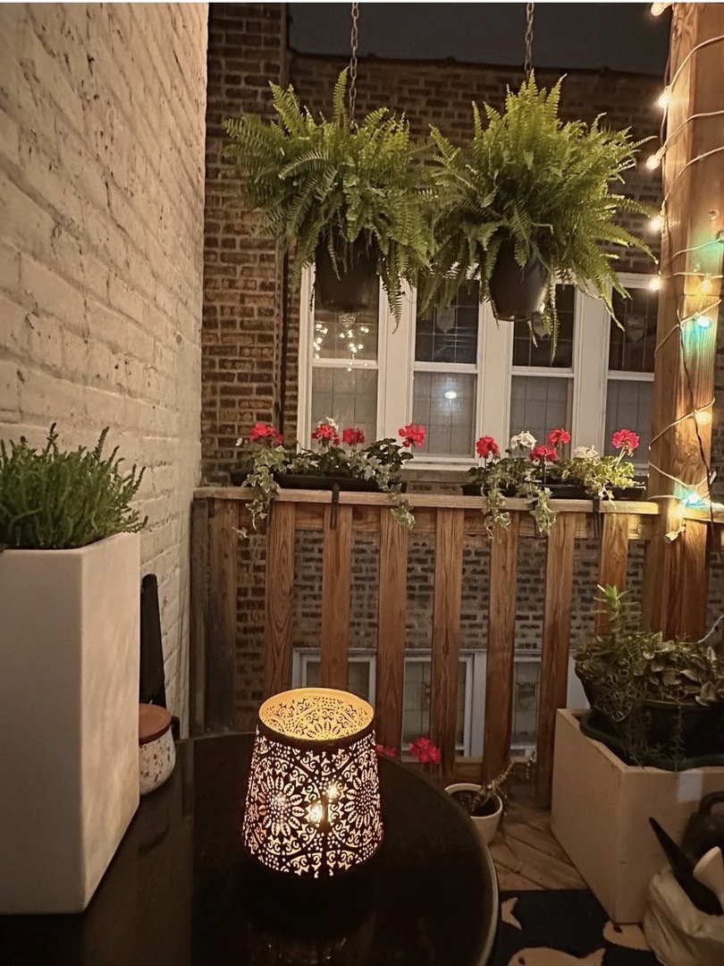 6813 N Lakewood Avenue #3W, Chicago, IL 60626