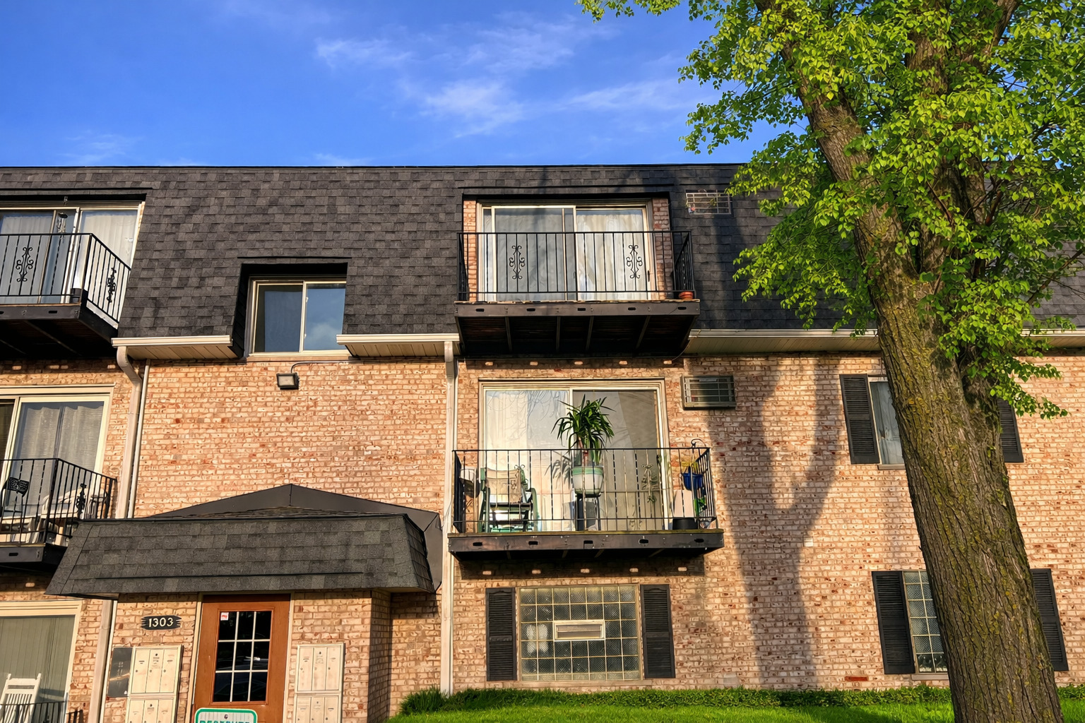 1303 N Baldwin Court #B3, Palatine, IL 60074