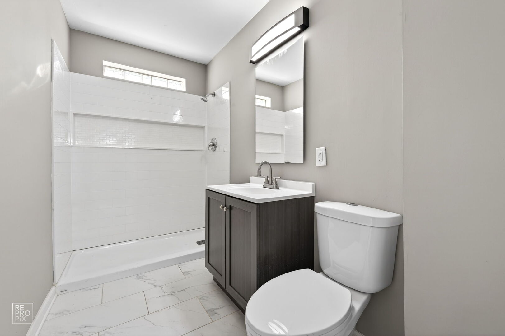 4680 W 83rd Street, Chicago, IL 60652