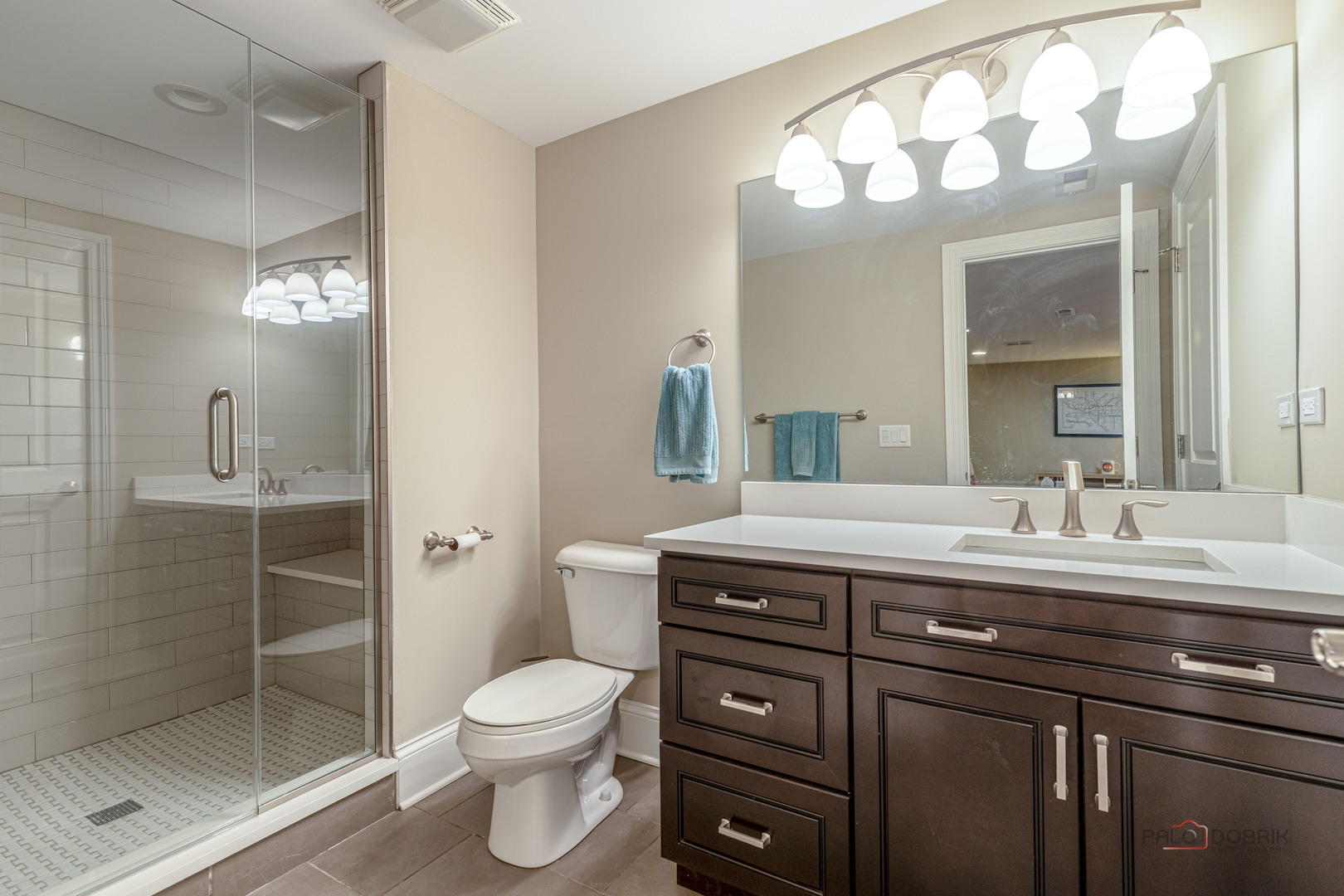 1849 N Chestnut Avenue, Arlington Heights, IL 60004