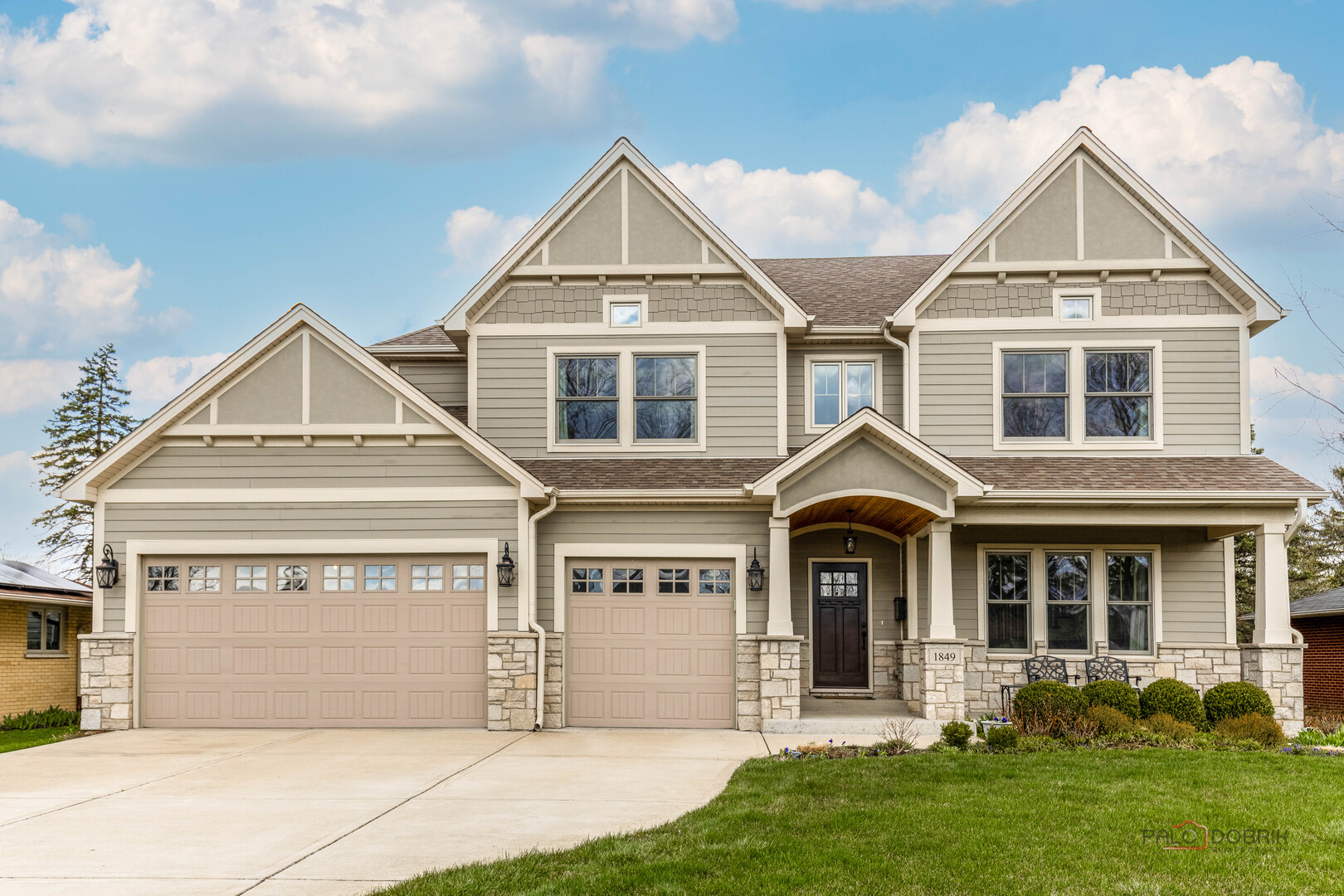 1849 N Chestnut Avenue, Arlington Heights, IL 60004