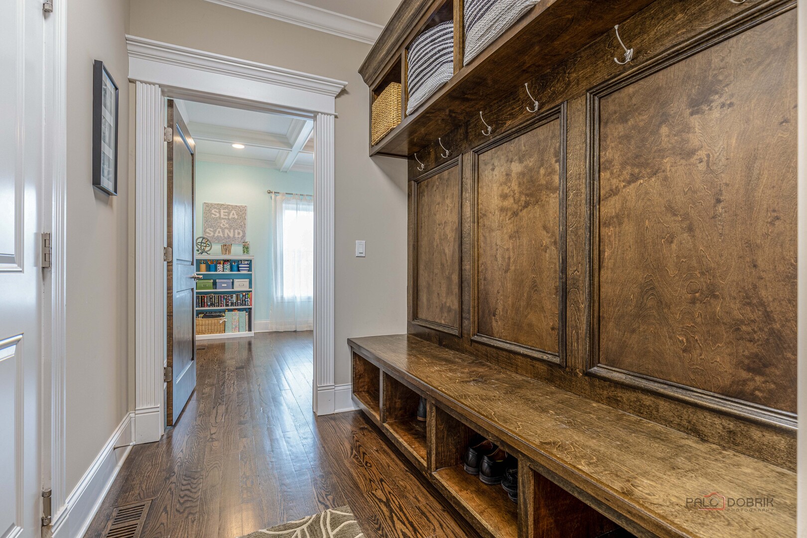 1849 N Chestnut Avenue, Arlington Heights, IL 60004