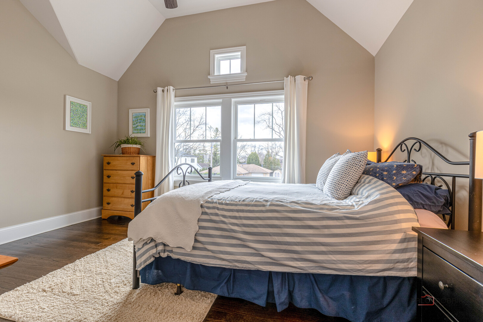 1849 N Chestnut Avenue, Arlington Heights, IL 60004