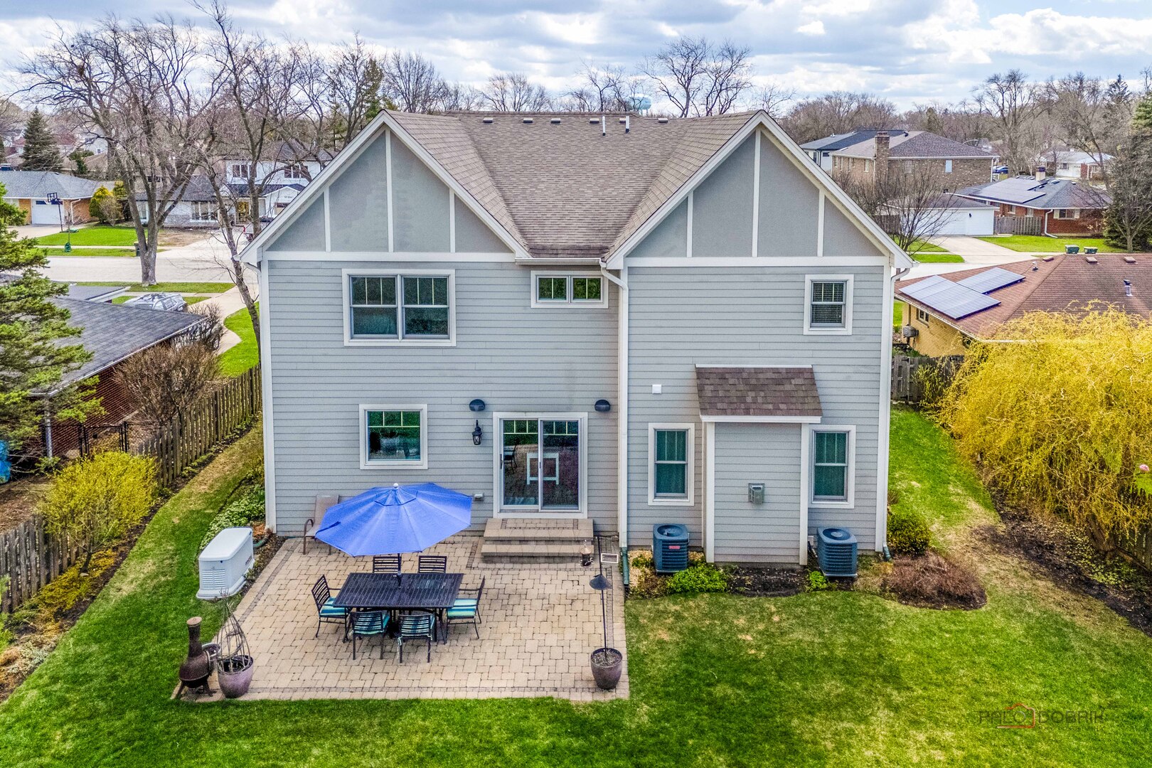 1849 N Chestnut Avenue, Arlington Heights, IL 60004