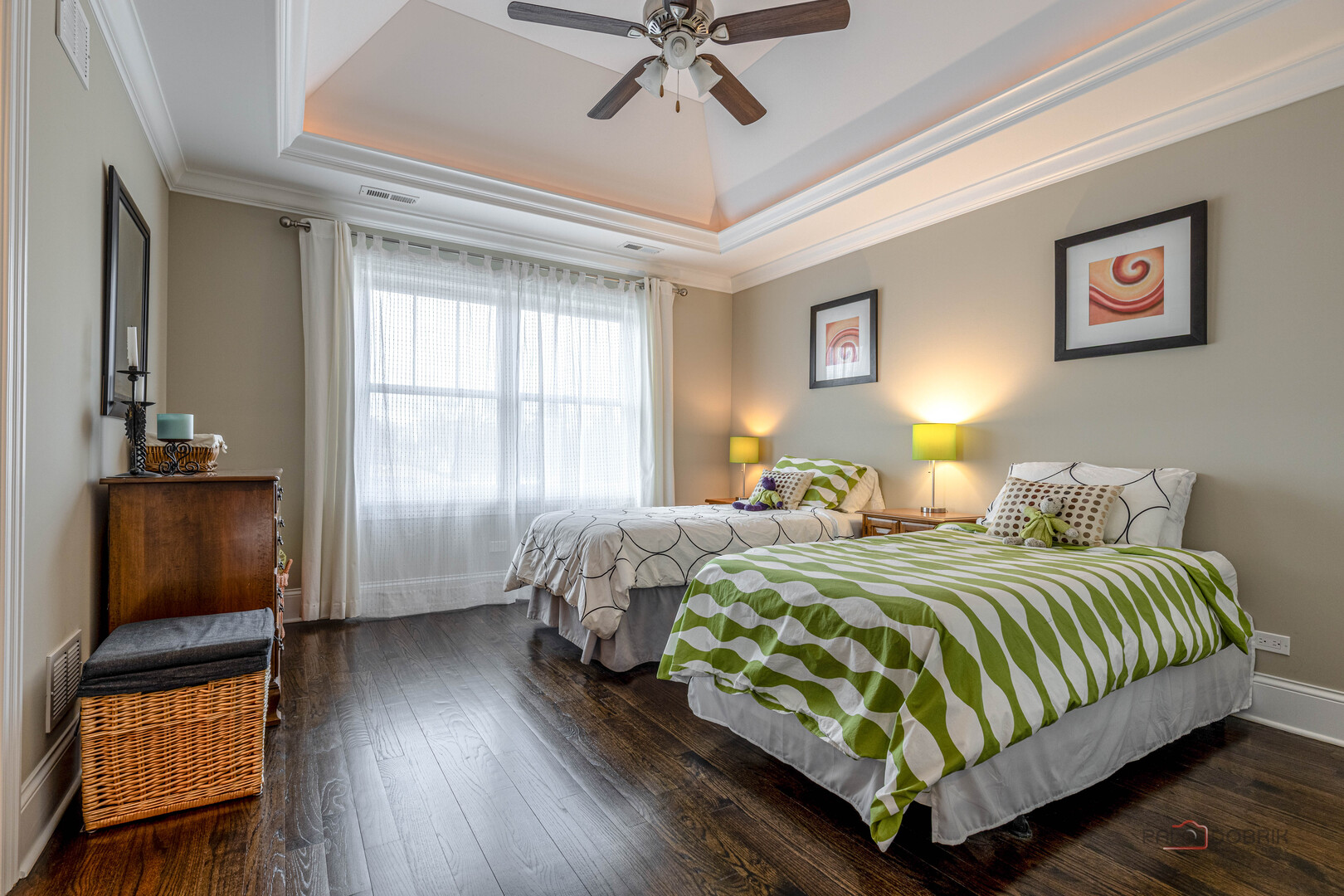 1849 N Chestnut Avenue, Arlington Heights, IL 60004