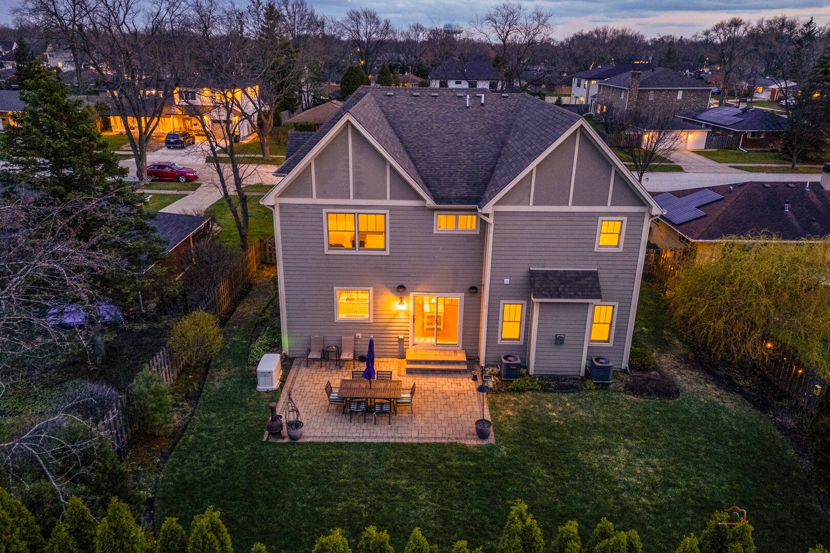 1849 N Chestnut Avenue, Arlington Heights, IL 60004