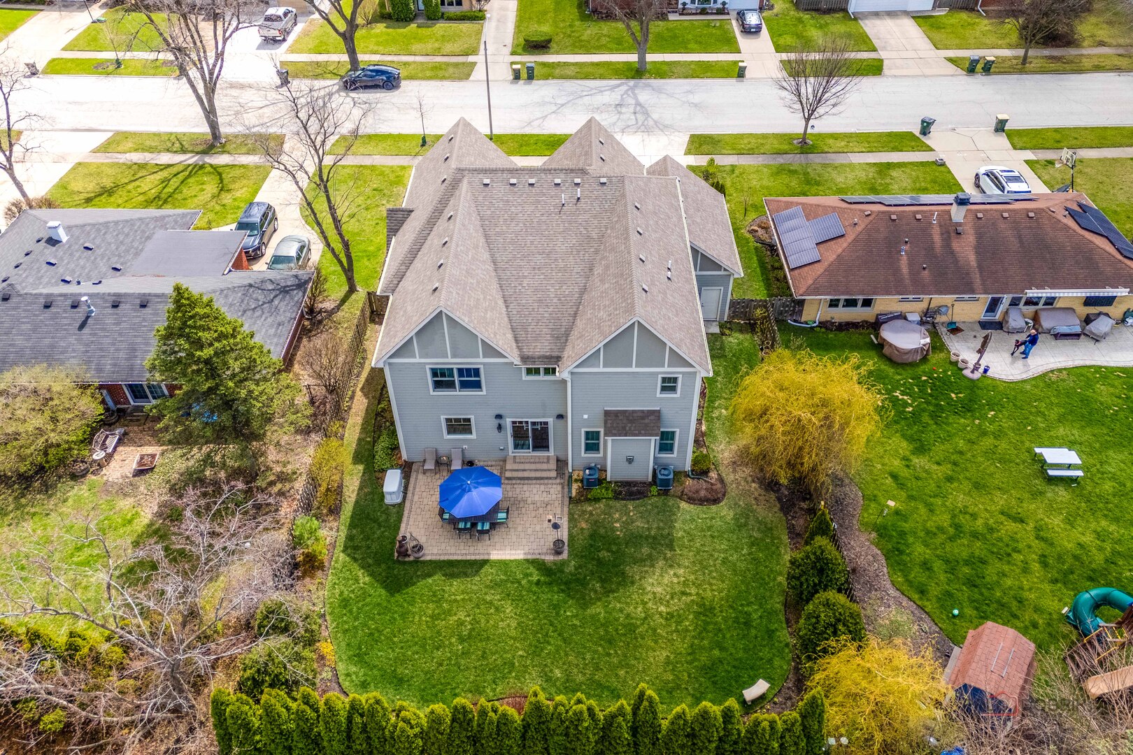 1849 N Chestnut Avenue, Arlington Heights, IL 60004