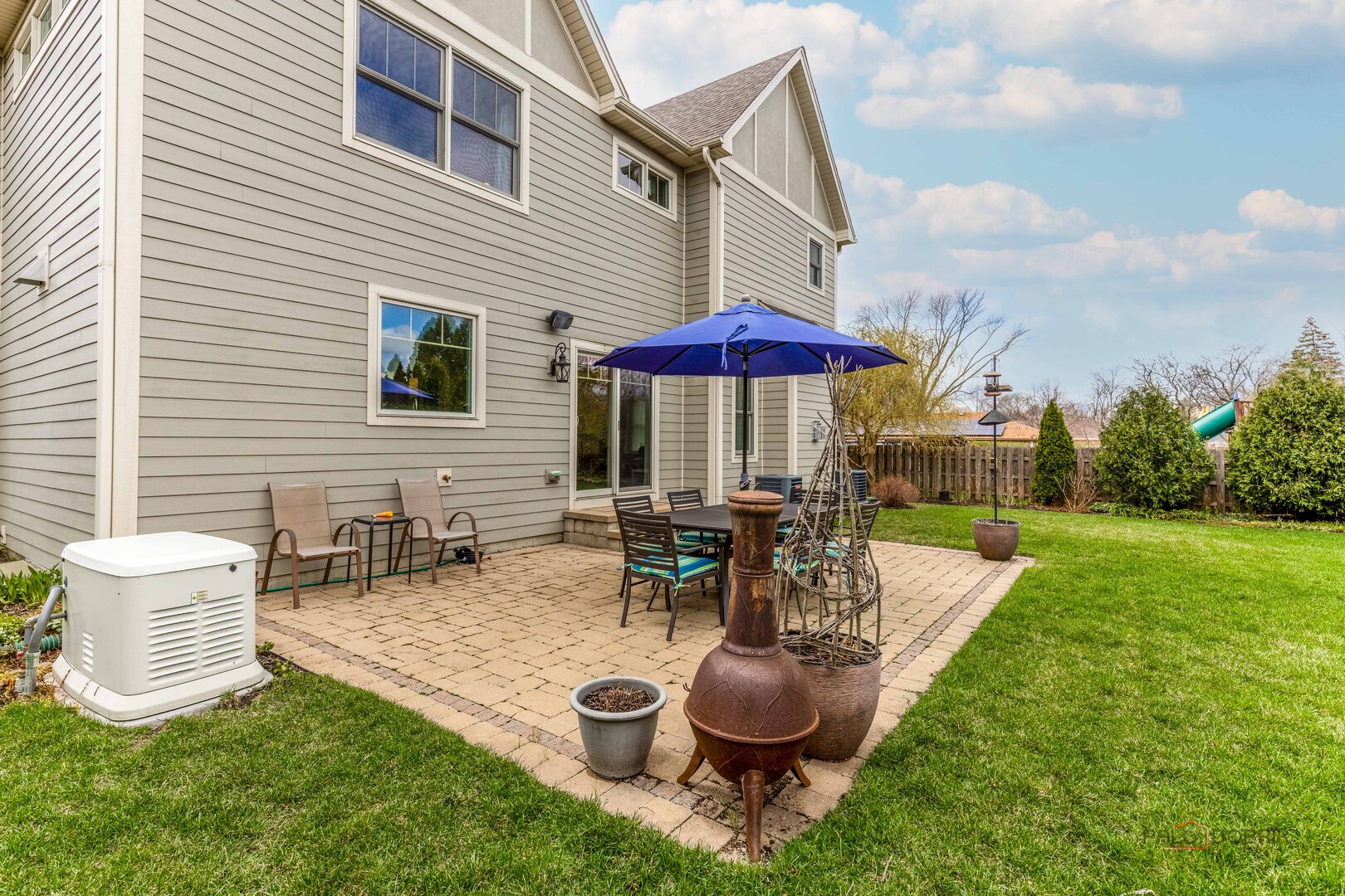 1849 N Chestnut Avenue, Arlington Heights, IL 60004