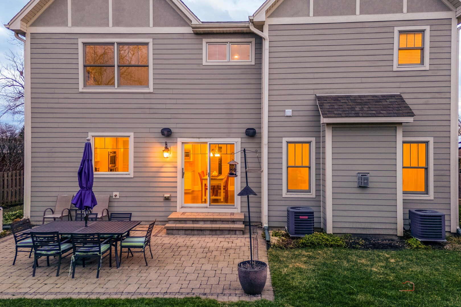 1849 N Chestnut Avenue, Arlington Heights, IL 60004