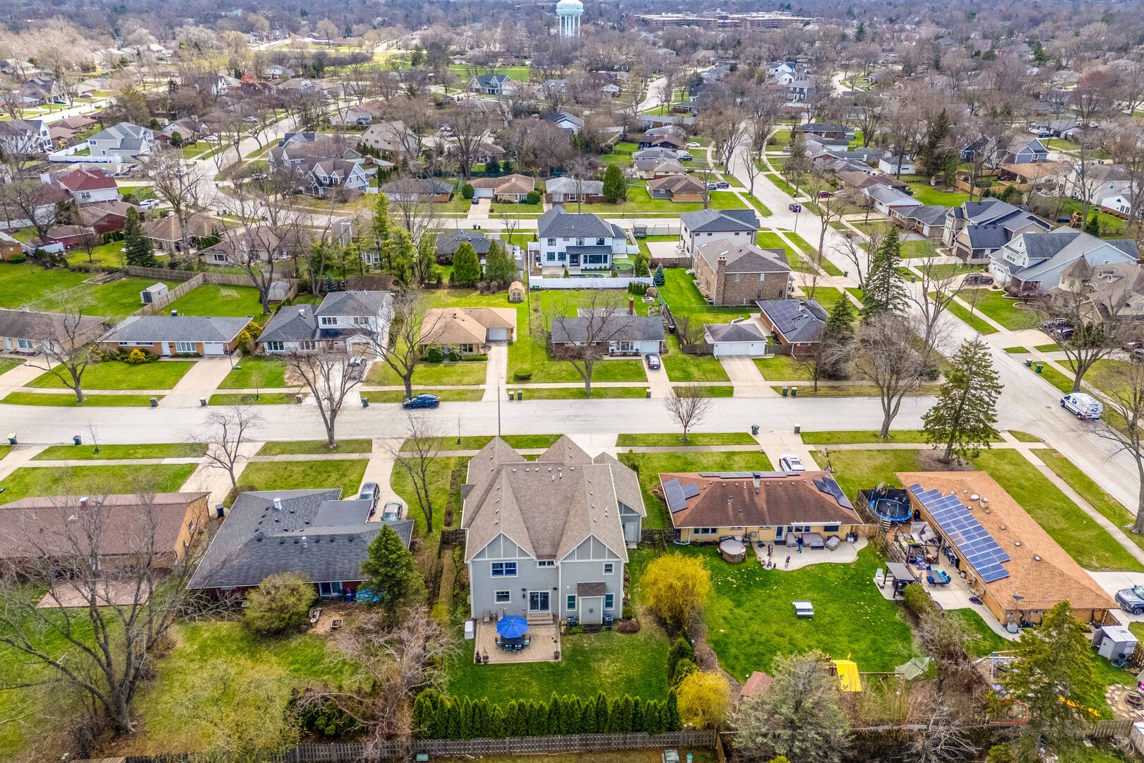 1849 N Chestnut Avenue, Arlington Heights, IL 60004