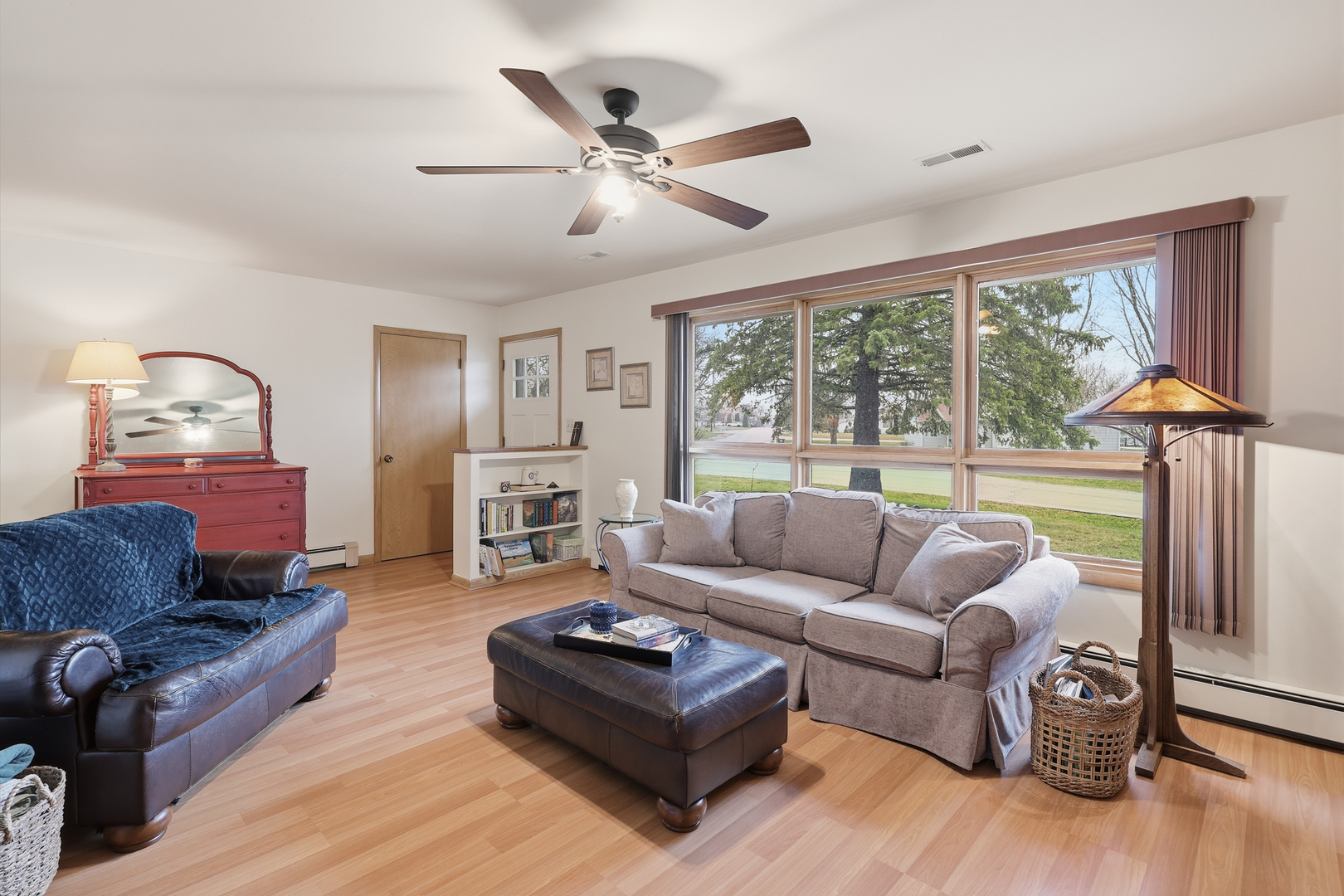 27668 W Luana Lane, Ingleside, IL 60041