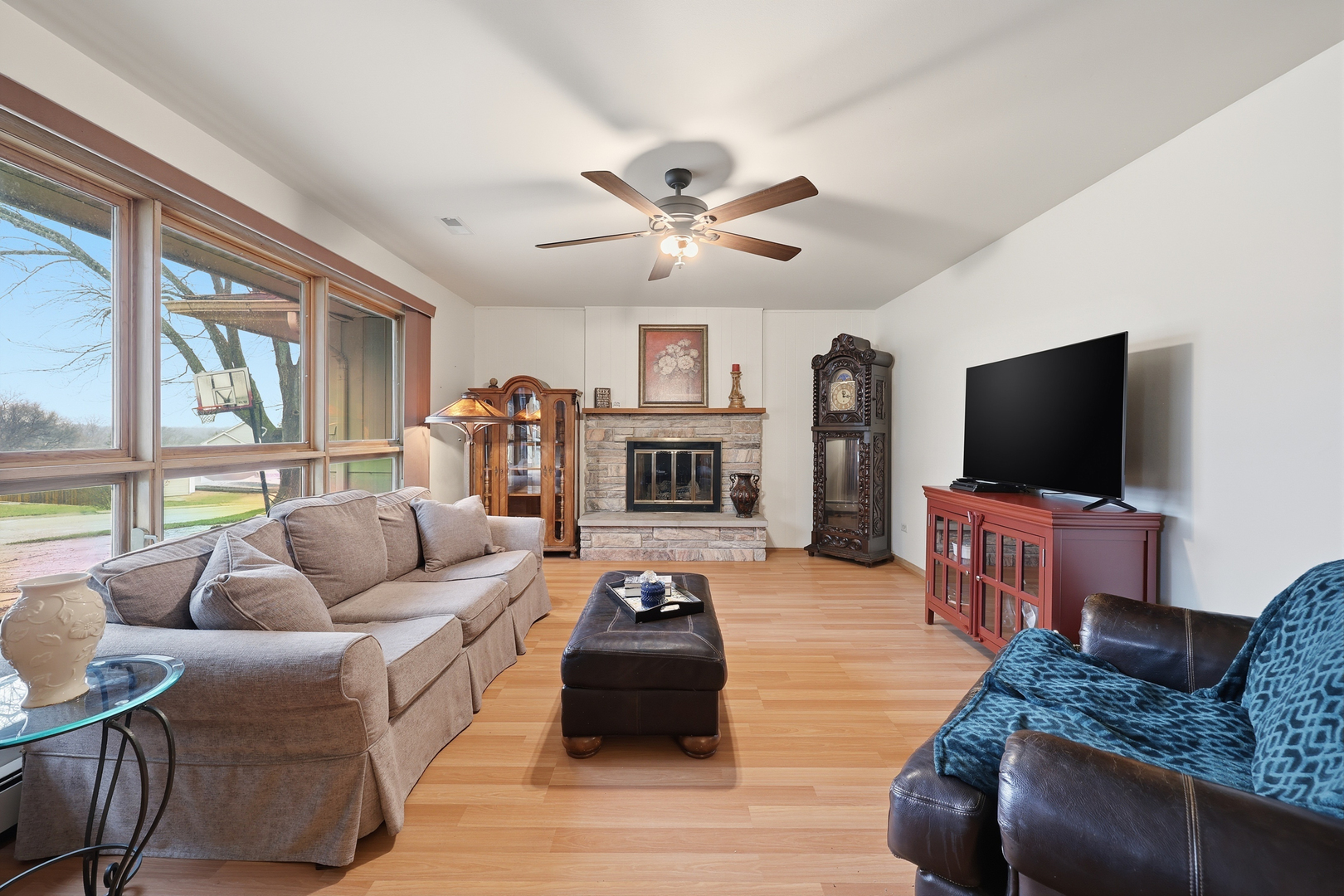 27668 W Luana Lane, Ingleside, IL 60041