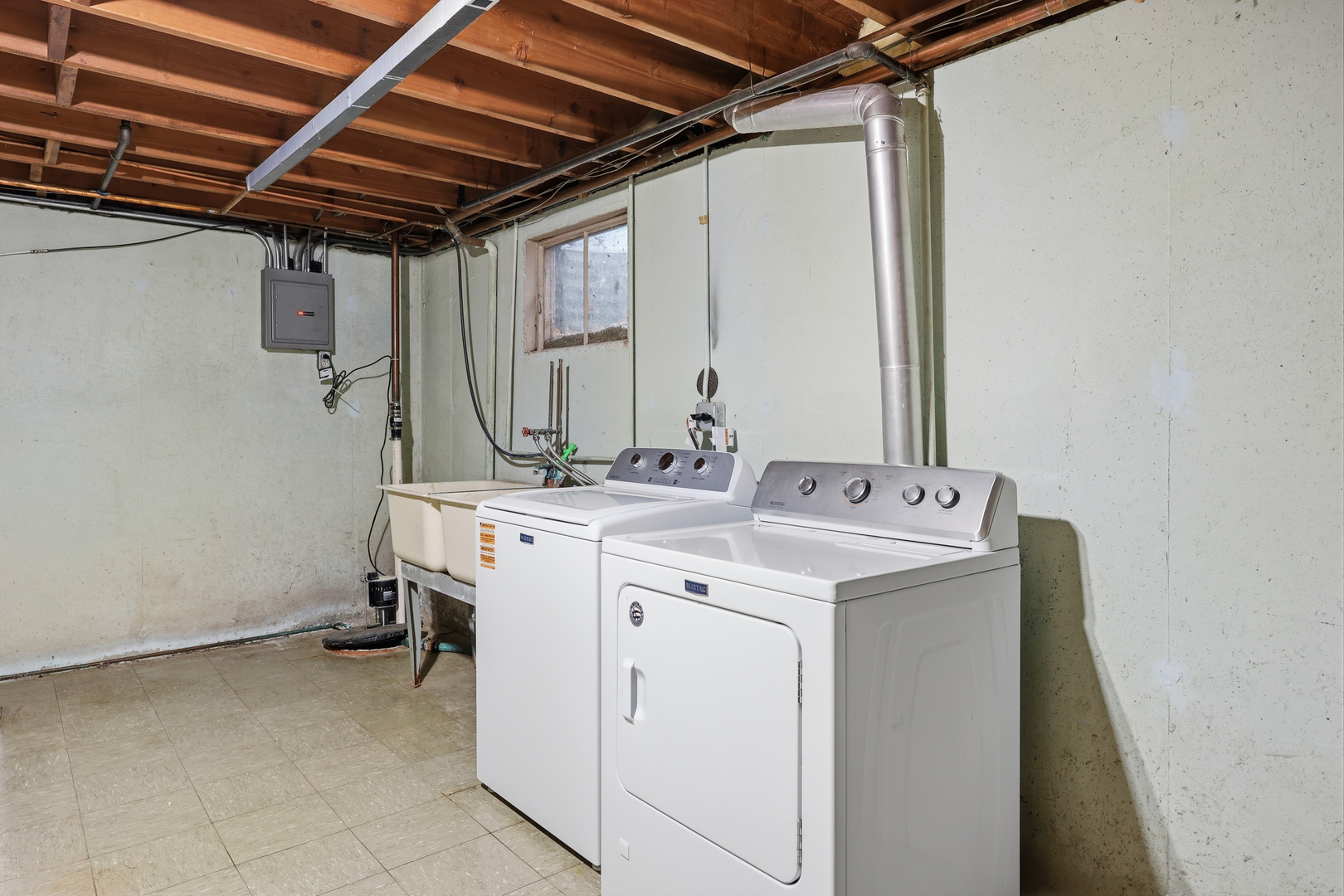 27668 W Luana Lane, Ingleside, IL 60041