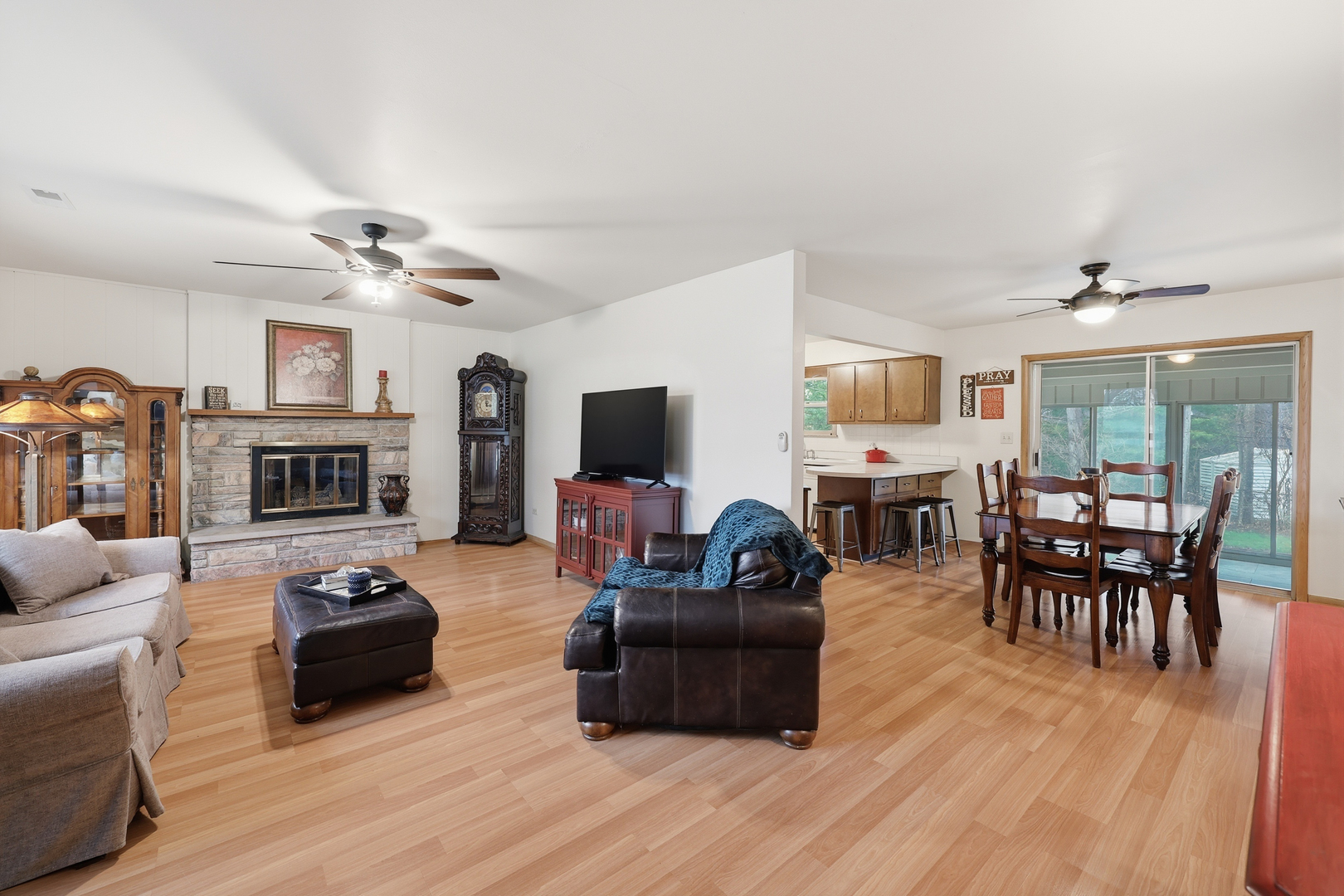 27668 W Luana Lane, Ingleside, IL 60041