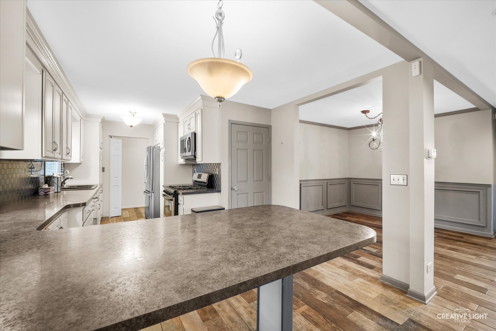 27317 W Lakeview Drive, Lake Barrington, IL 60084