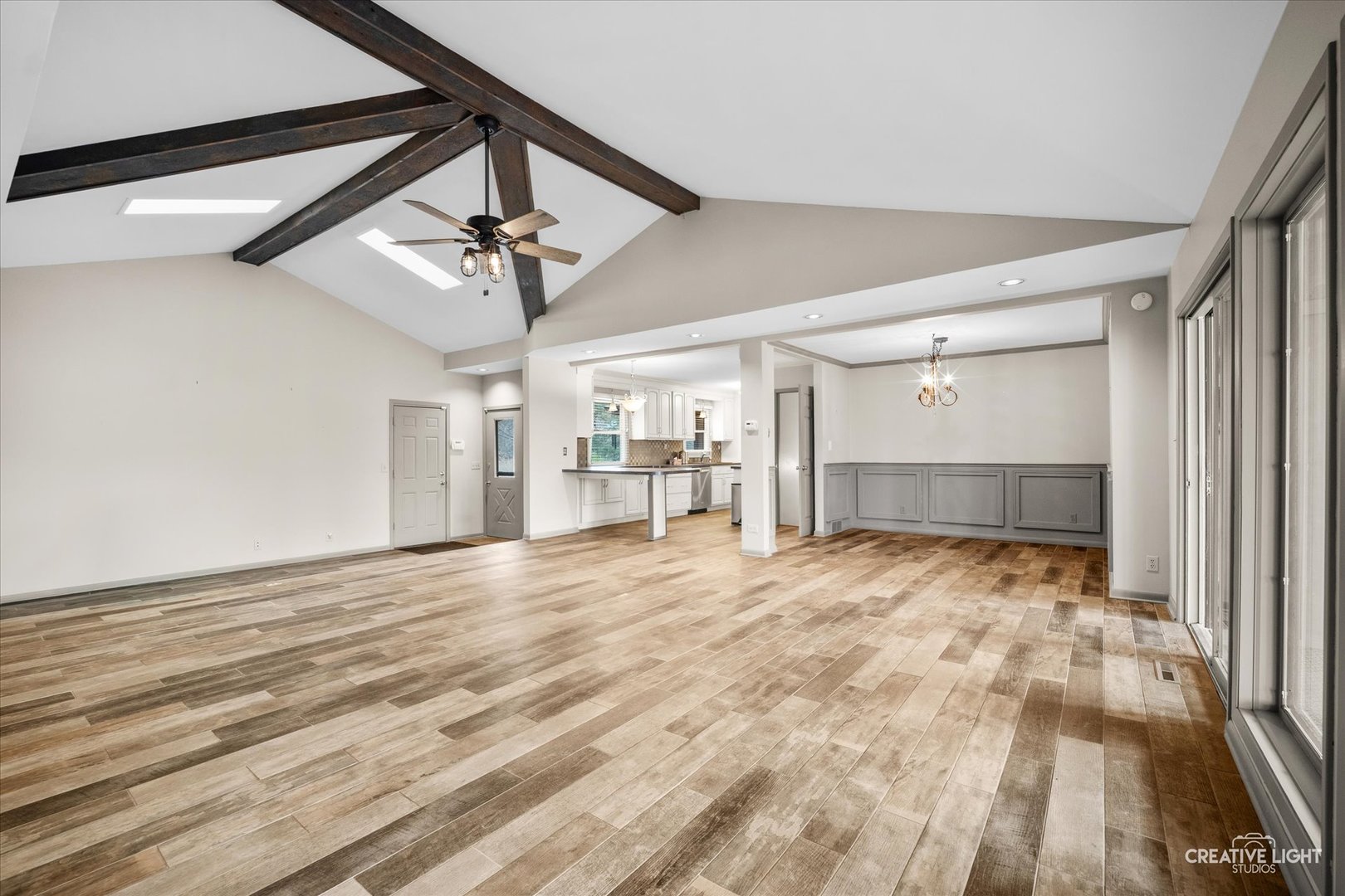 27317 W Lakeview Drive, Lake Barrington, IL 60084