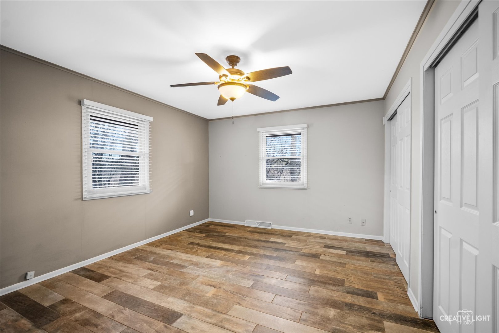 27317 W Lakeview Drive, Lake Barrington, IL 60084