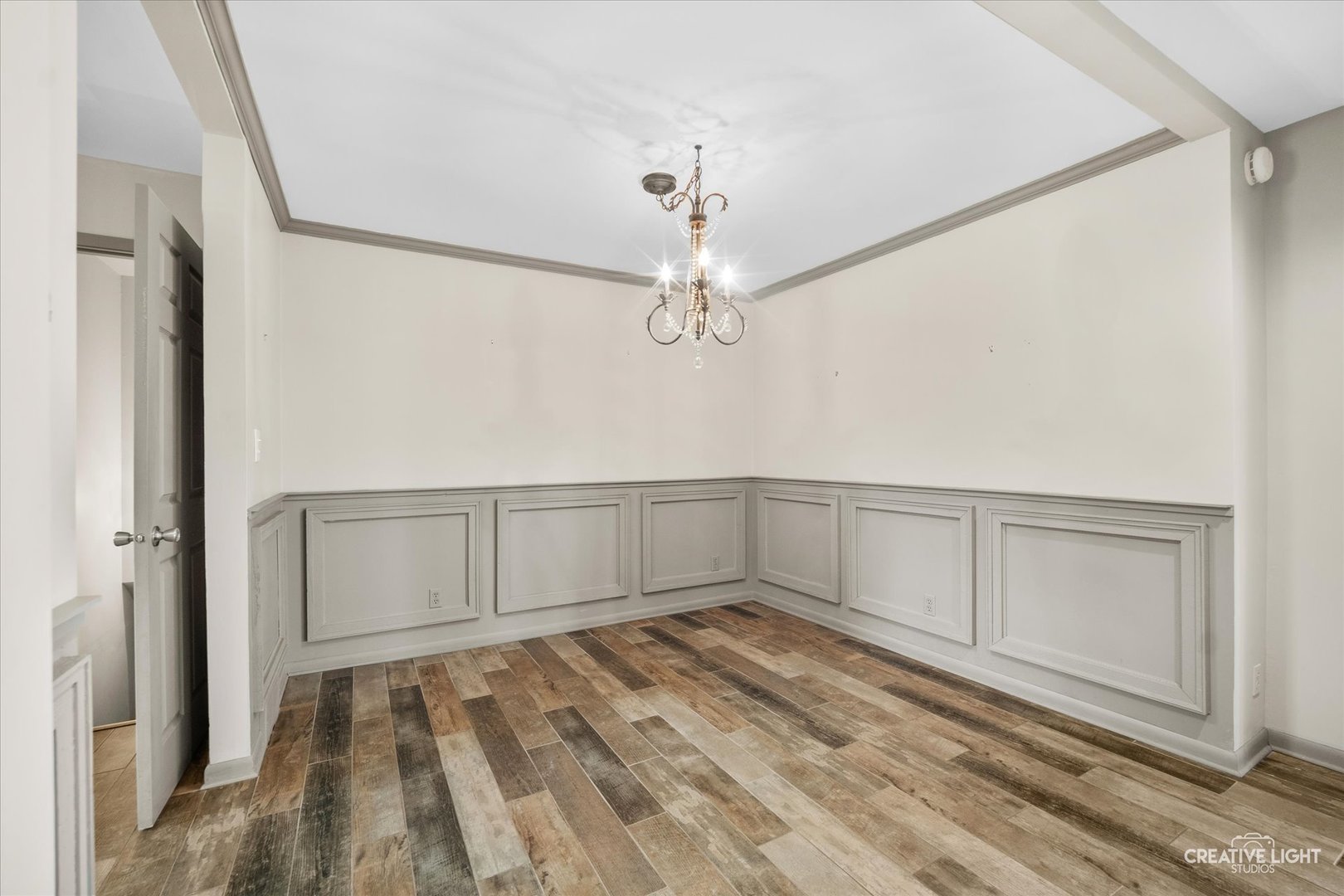 27317 W Lakeview Drive, Lake Barrington, IL 60084