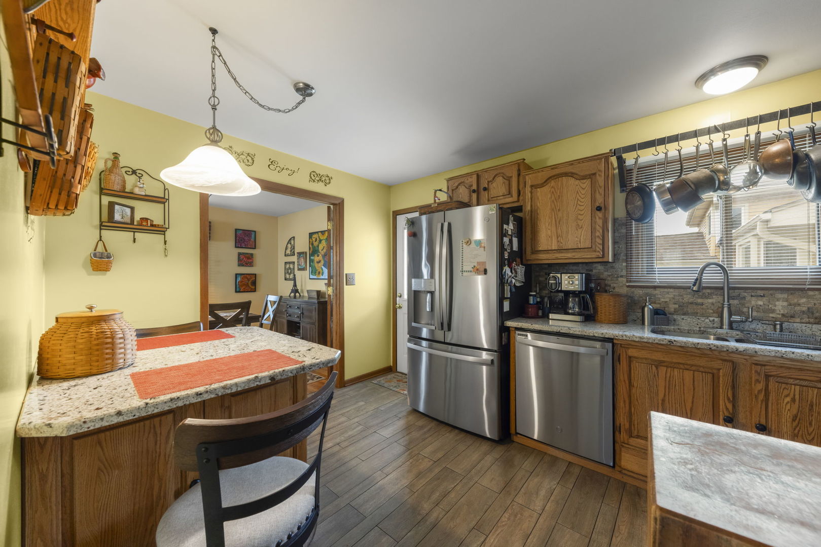 Glen Ellyn, IL 60137