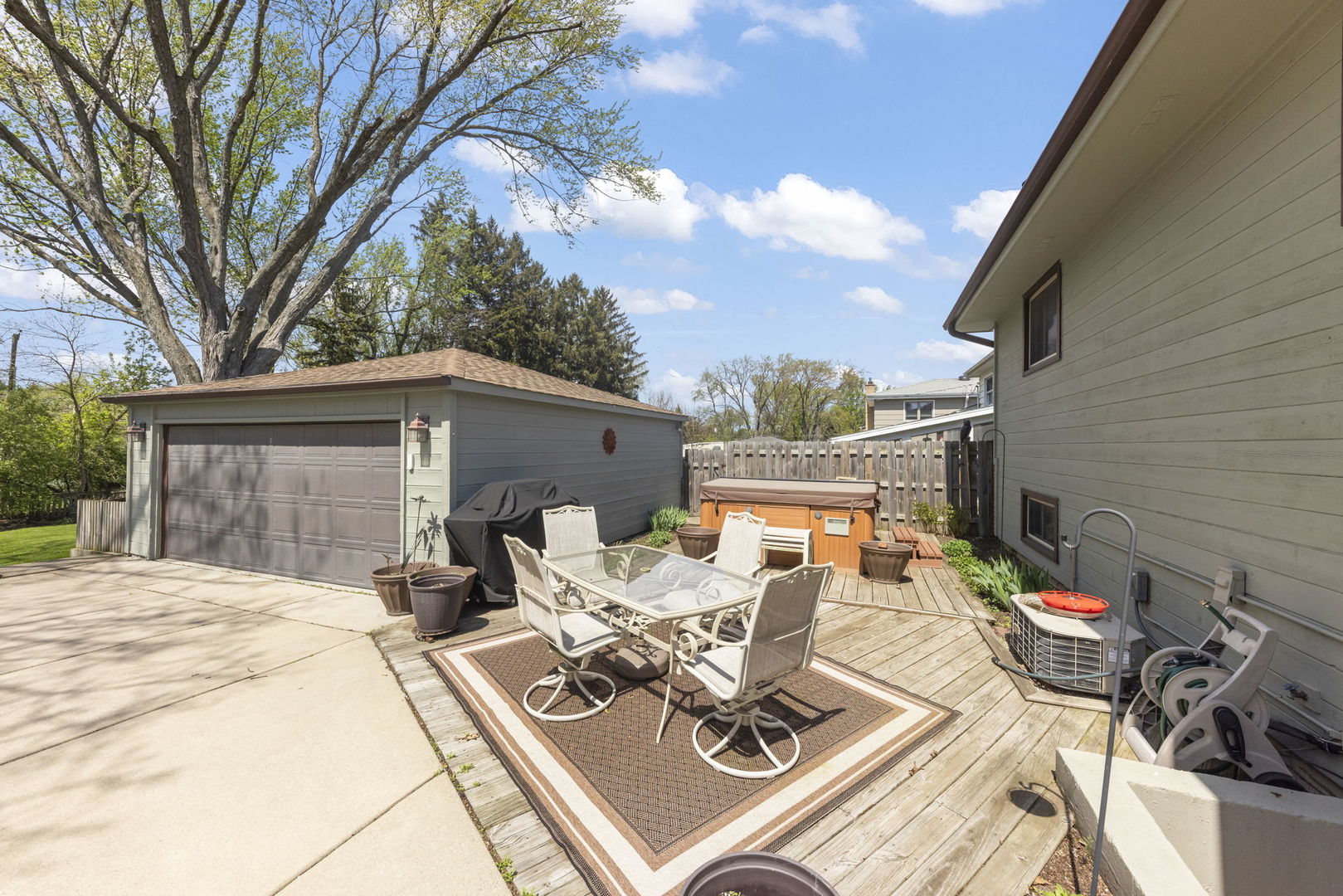 Glen Ellyn, IL 60137