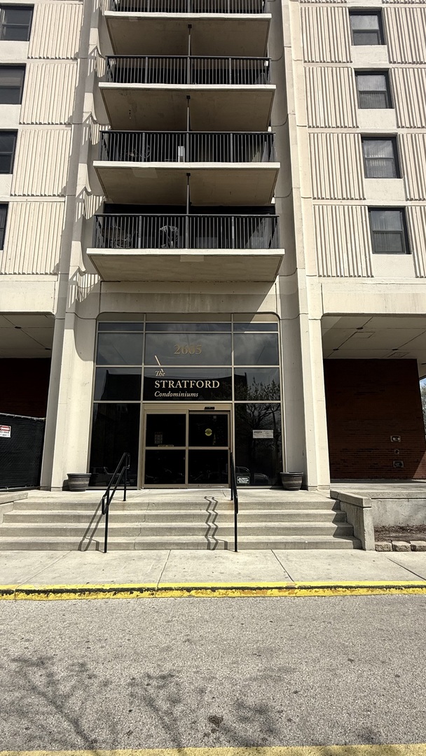 2605 S Indiana Avenue #1008, Chicago, IL 60616