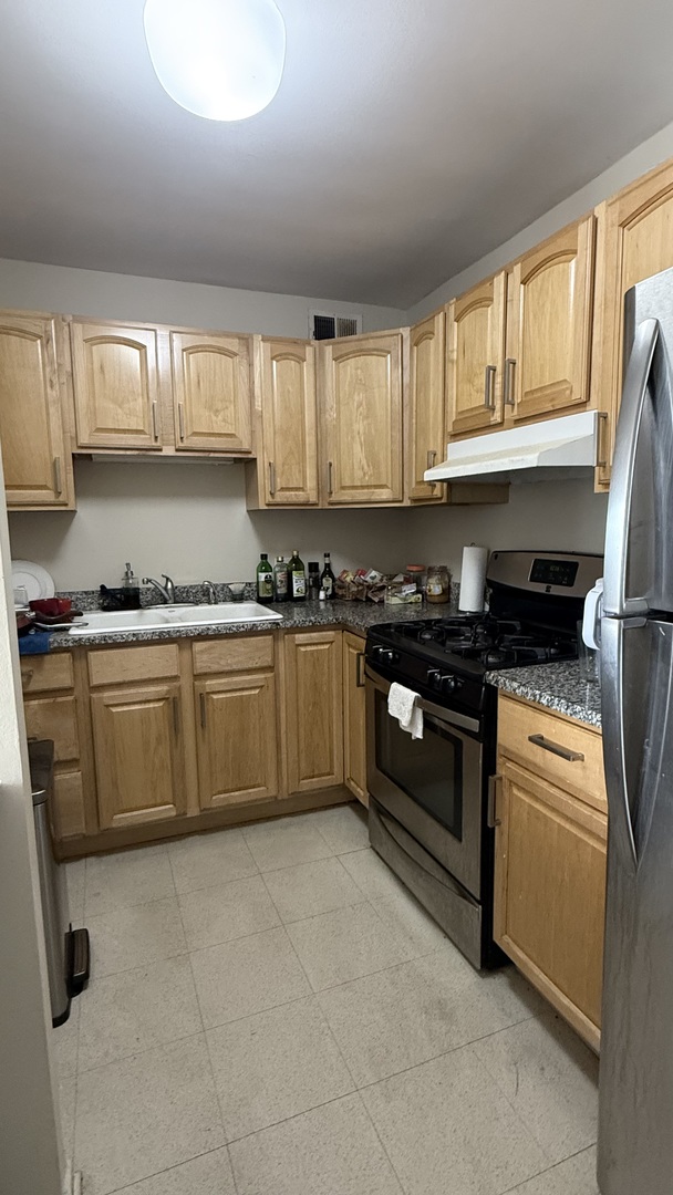 2605 S Indiana Avenue #1008, Chicago, IL 60616