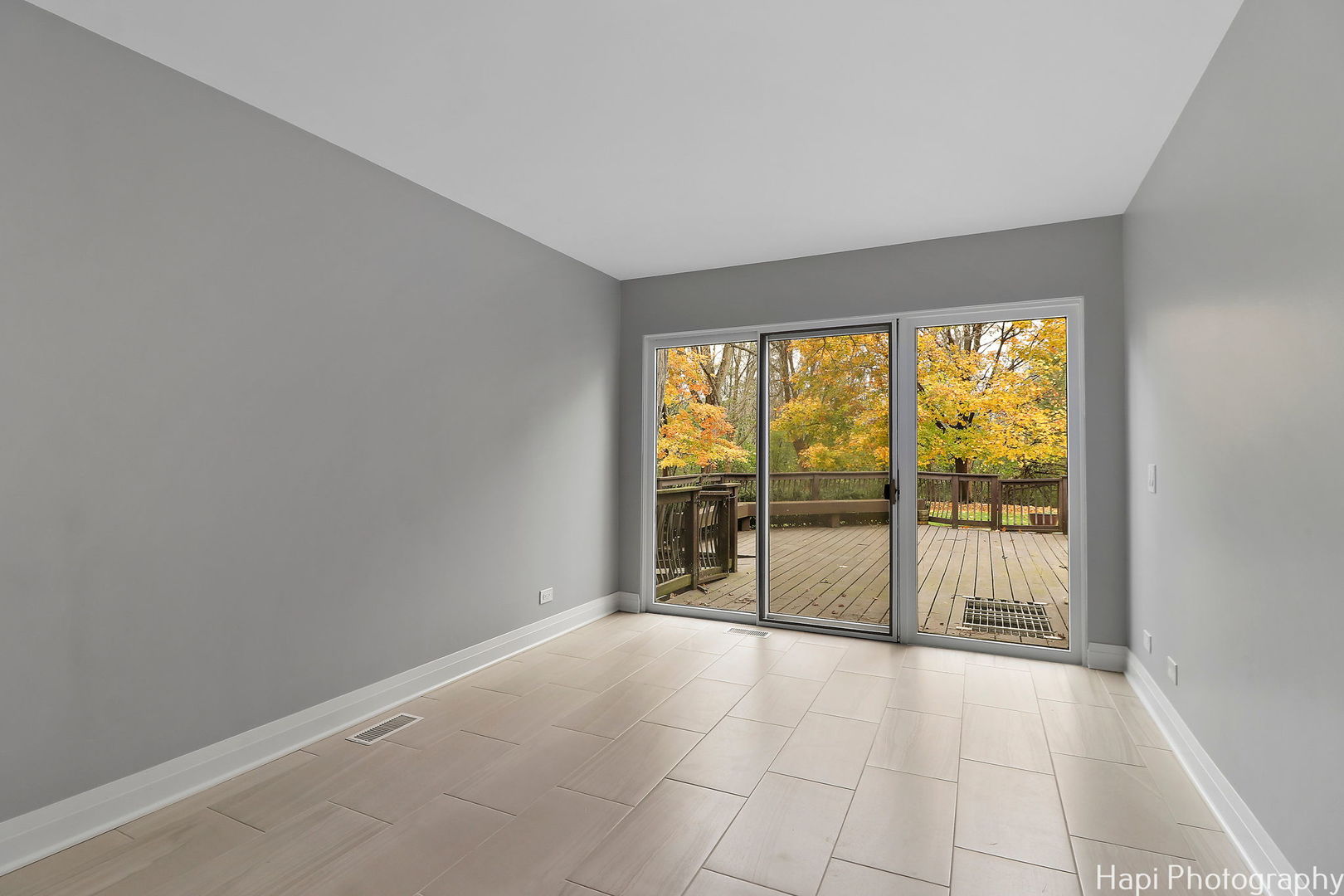 11 Lakewood Drive, Bannockburn, IL 60015