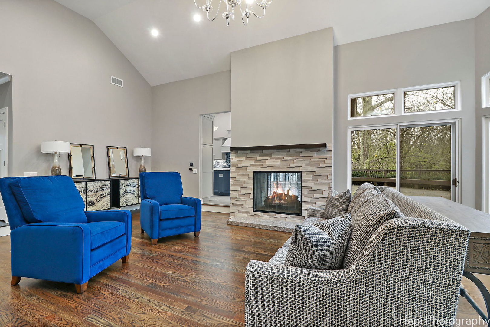 11 Lakewood Drive, Bannockburn, IL 60015